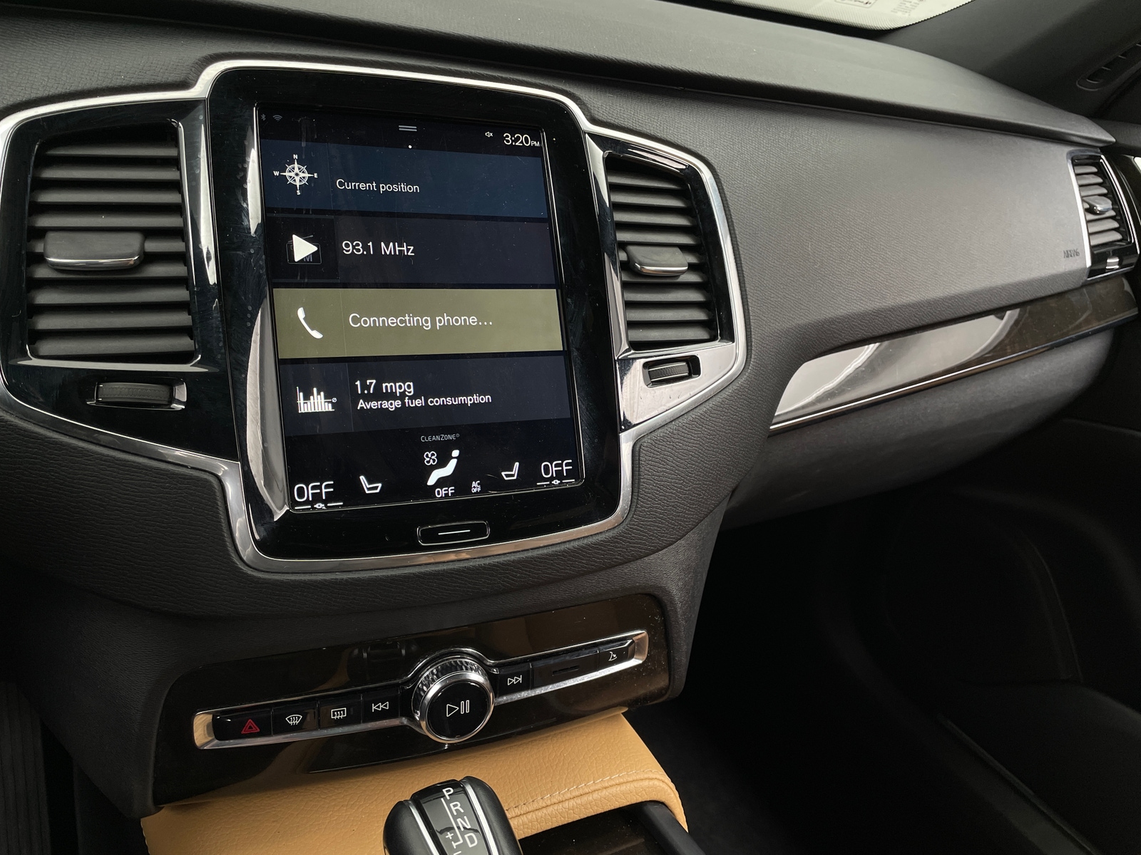 Thumbnail: 2018 Volvo XC90 - 3