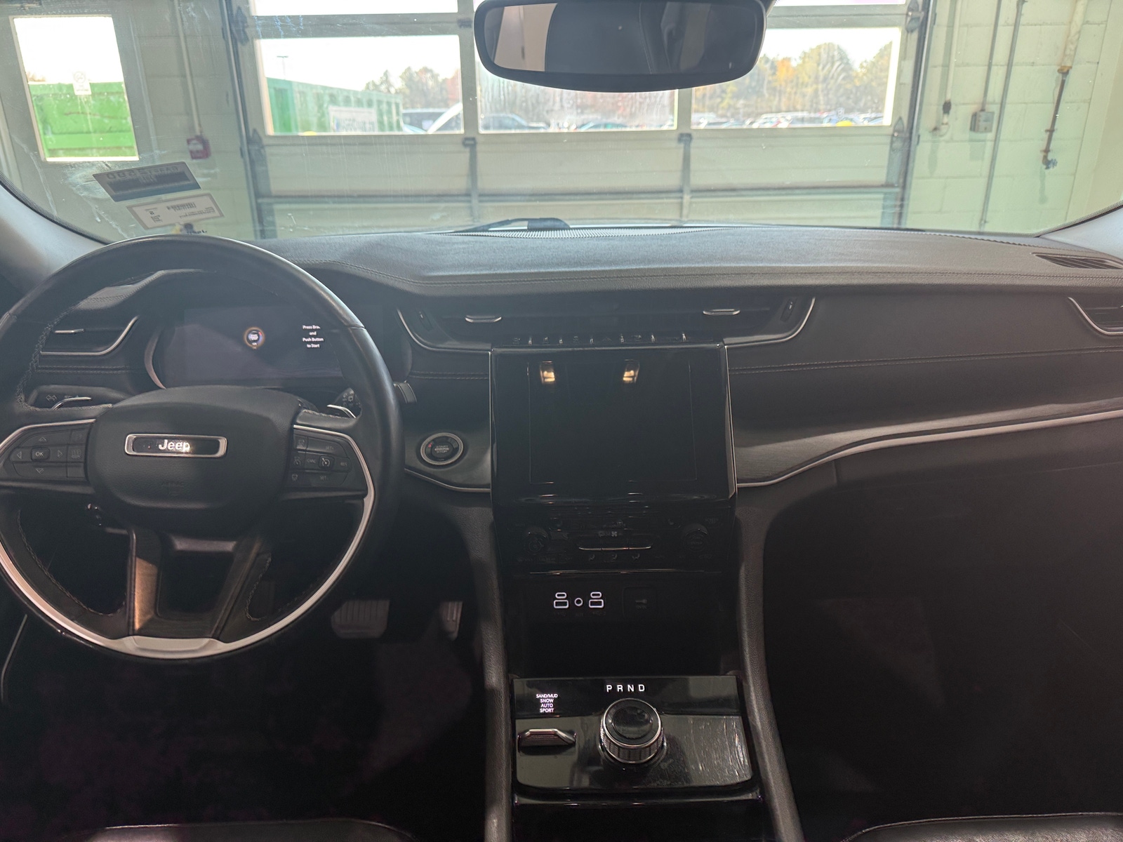 Thumbnail: 2022 Jeep Grand Cherokee L - 2