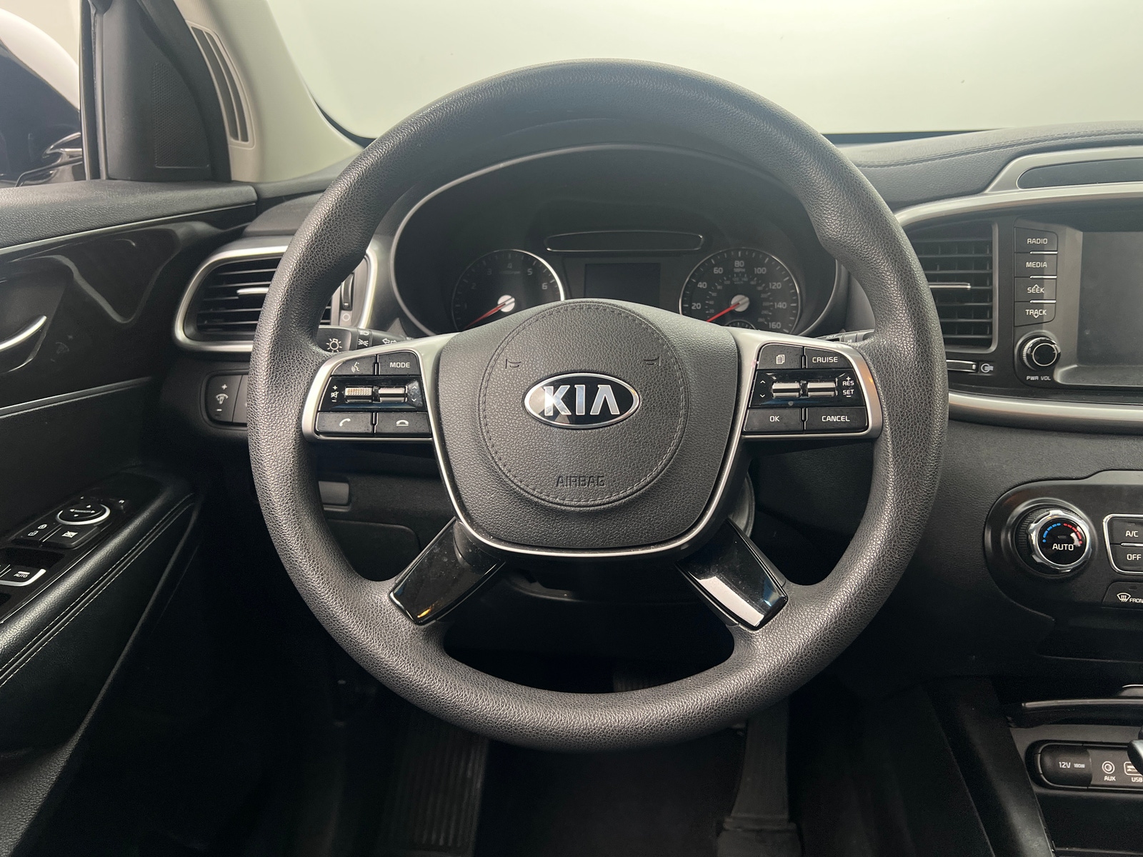 Thumbnail: 2019 Kia Sorento - 5
