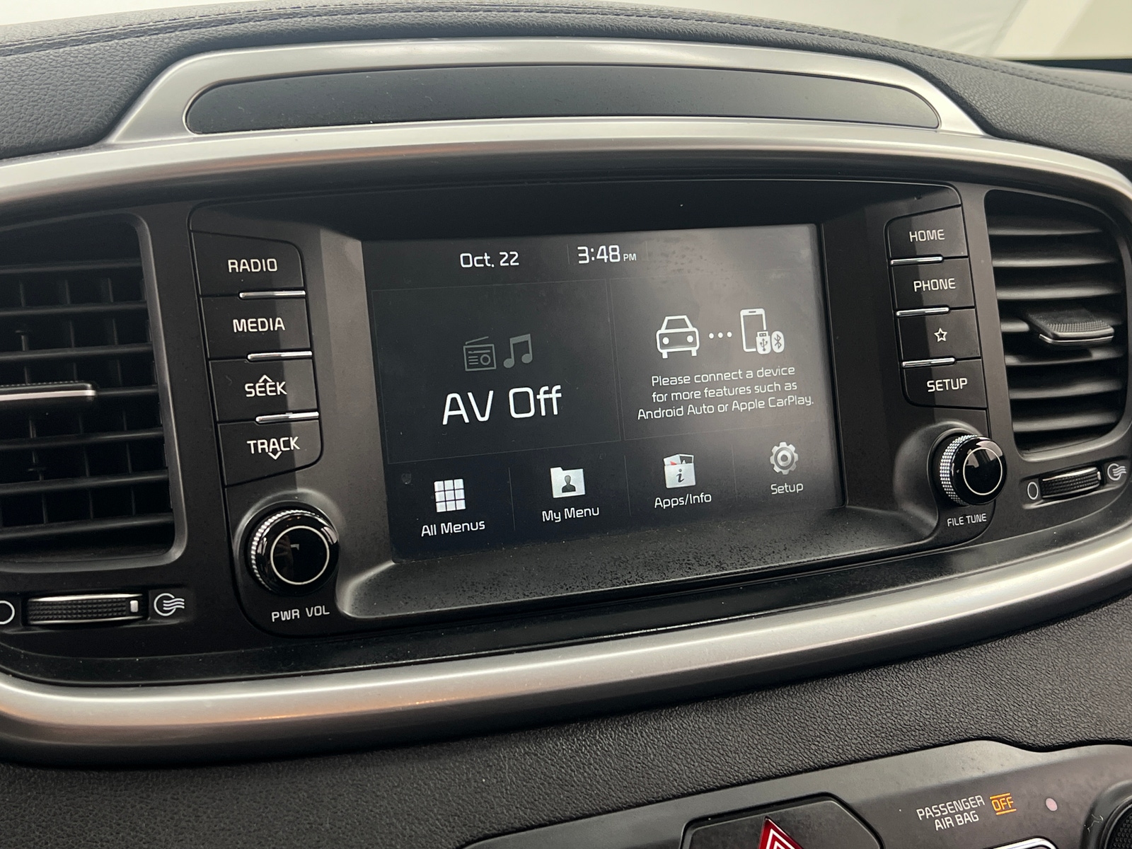 Thumbnail: 2019 Kia Sorento - 4