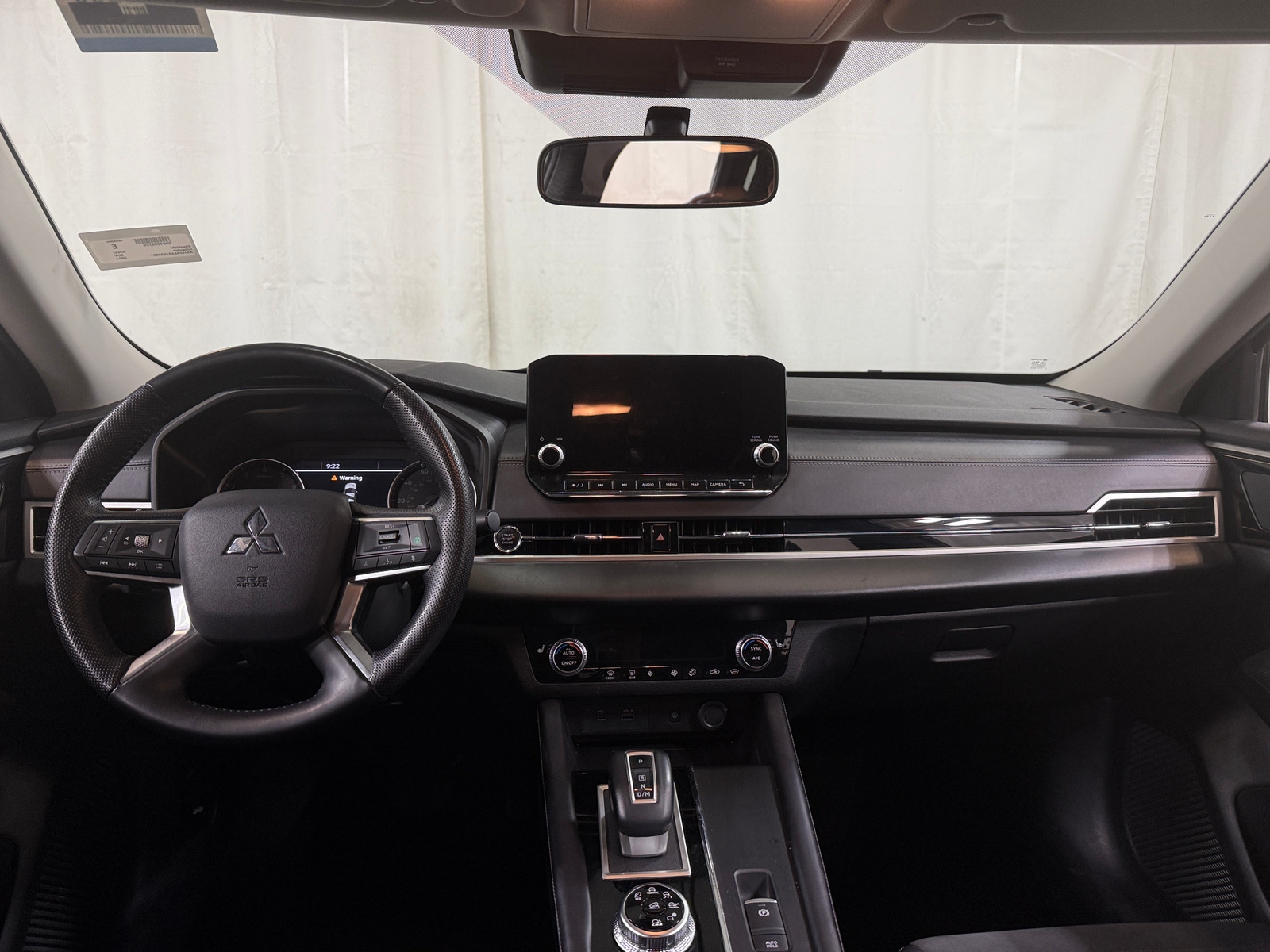 Thumbnail: 2024 Mitsubishi Outlander - 2