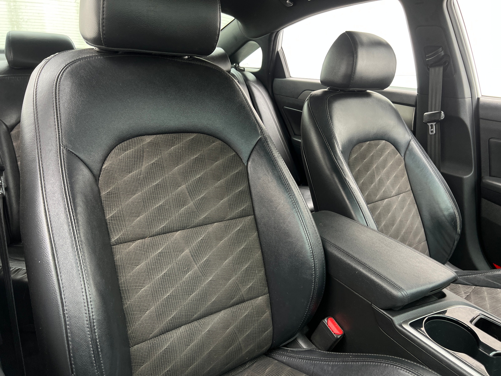 Thumbnail: 2019 Hyundai Sonata - 2