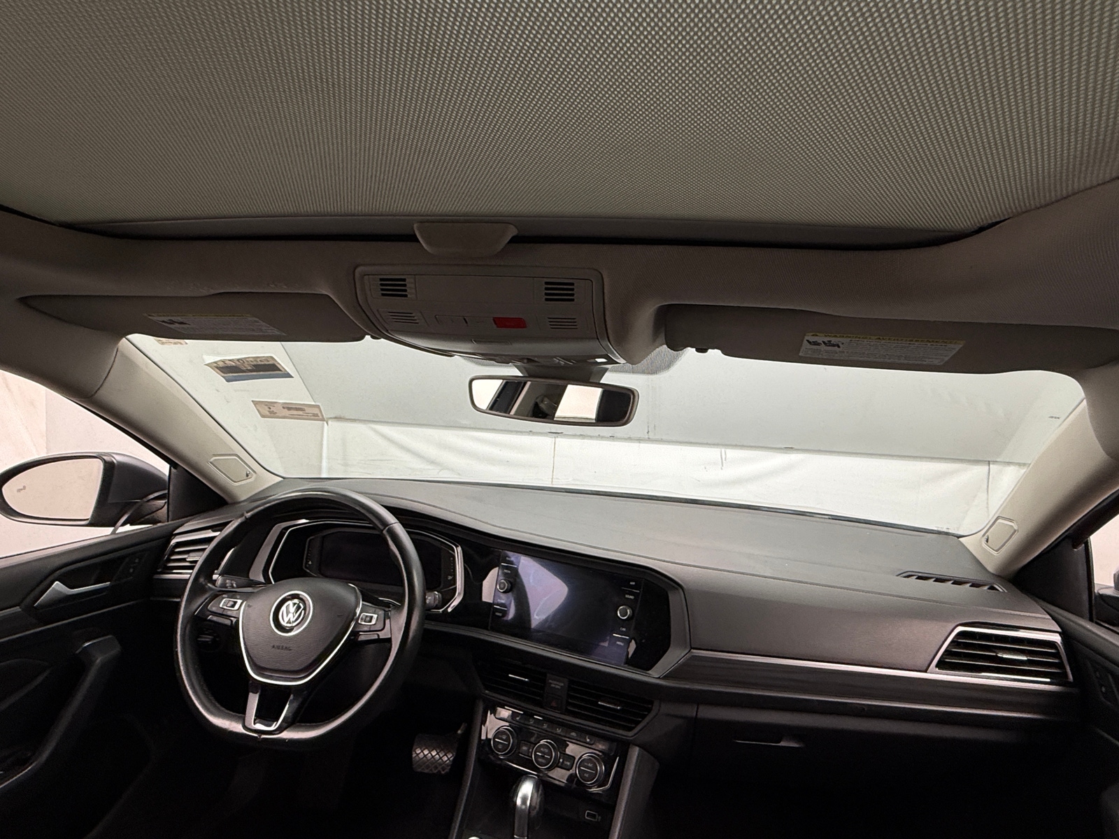 Thumbnail: 2019 Volkswagen Jetta - 2