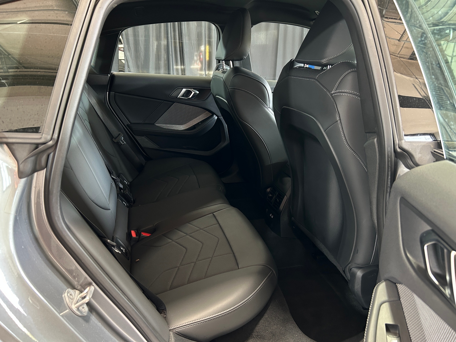 Thumbnail: 2025 BMW 2 Series - 5