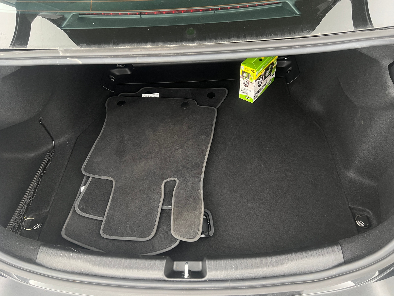 Thumbnail: 2025 Mercedes-Benz C-Class - 6