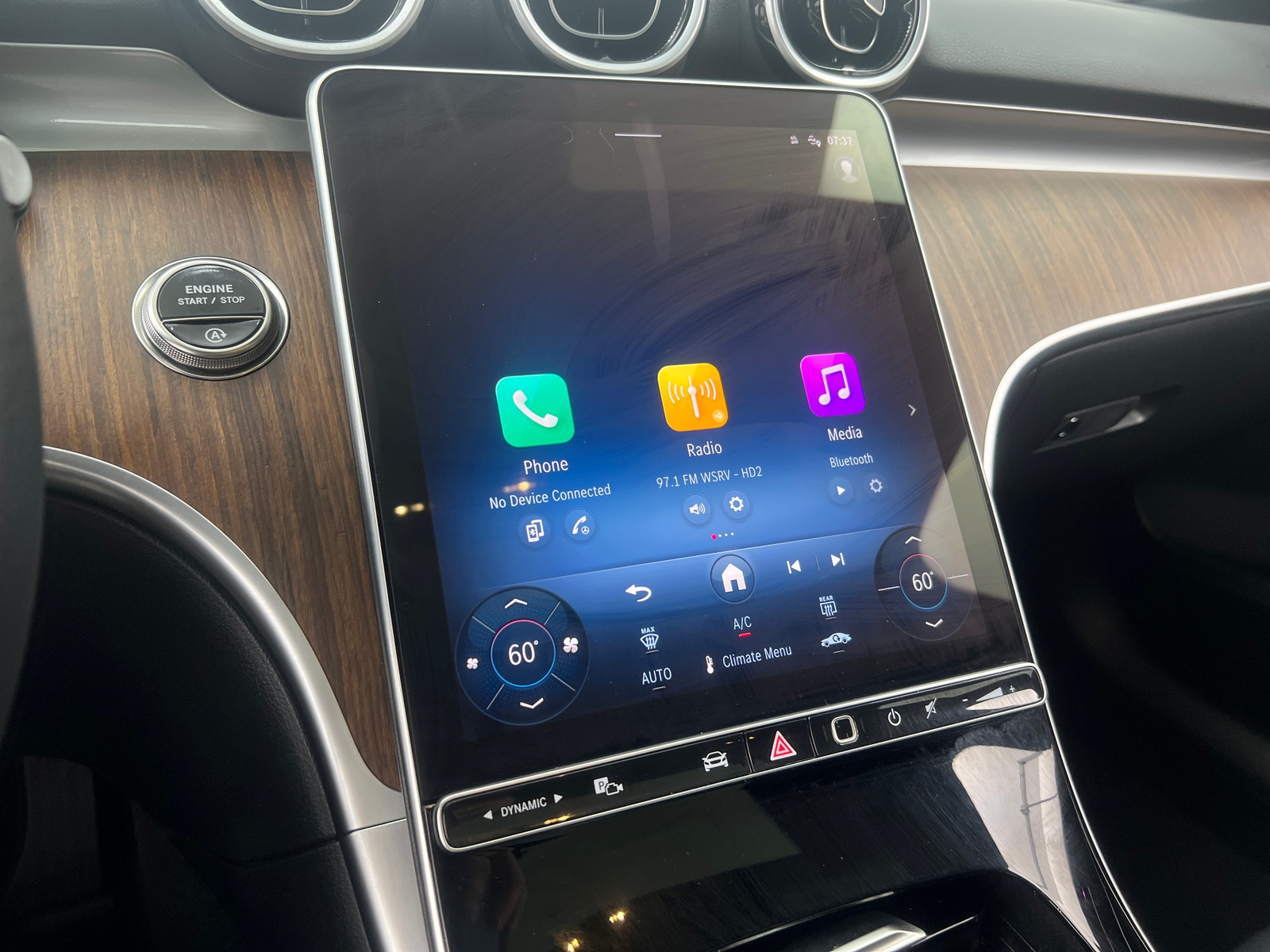 Thumbnail: 2025 Mercedes-Benz C-Class - 3