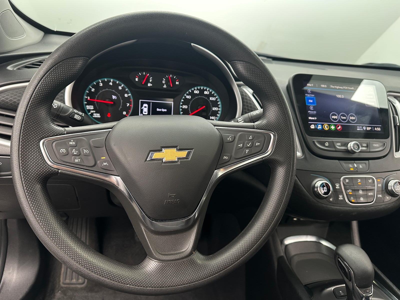 Thumbnail: 2024 Chevrolet Malibu - 5