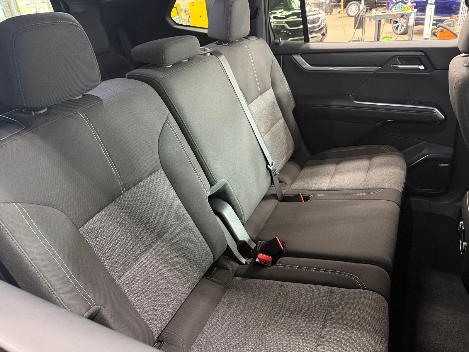 Thumbnail: 2025 GMC Acadia - 6