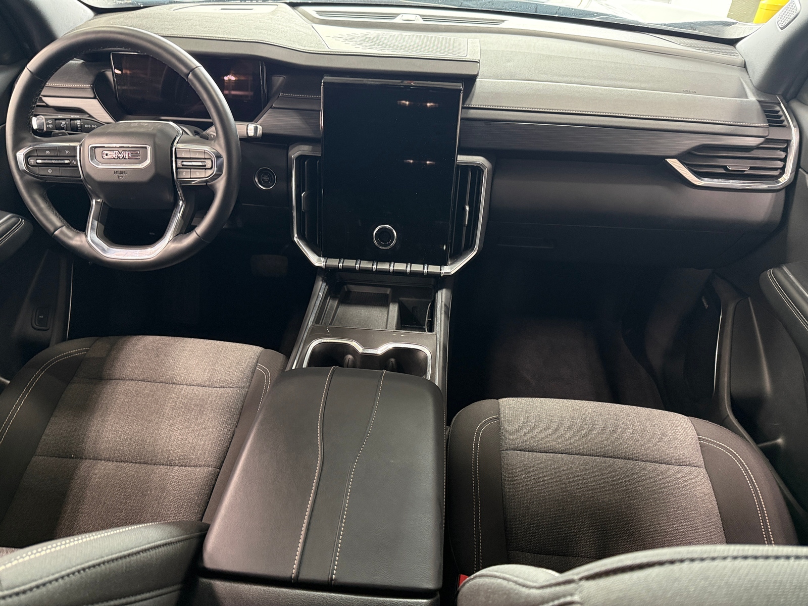 Thumbnail: 2025 GMC Acadia - 3