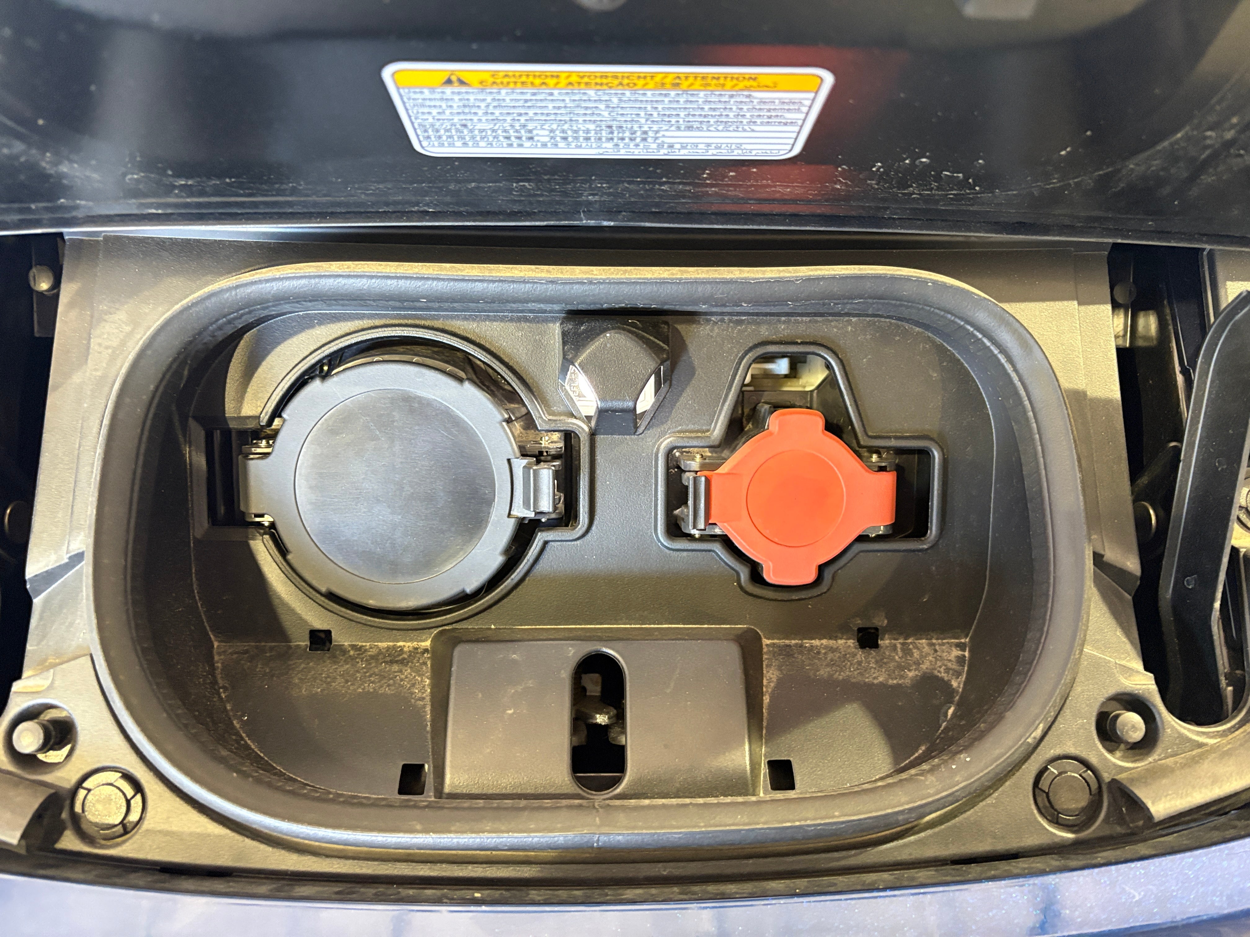 Used 2024 Nissan LEAF S with VIN 1N4AZ1BV9RC550873 for sale in Oak Creek, WI