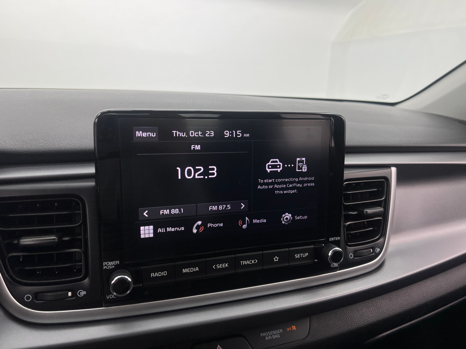 Thumbnail: 2023 Kia Rio - 4