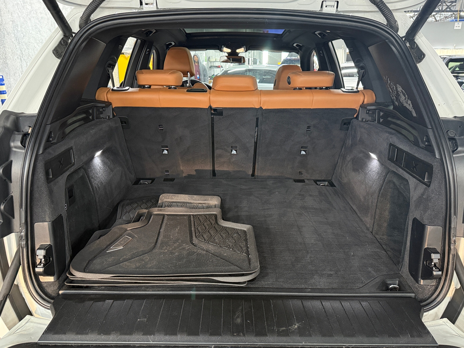 Thumbnail: 2022 BMW X5 - 6