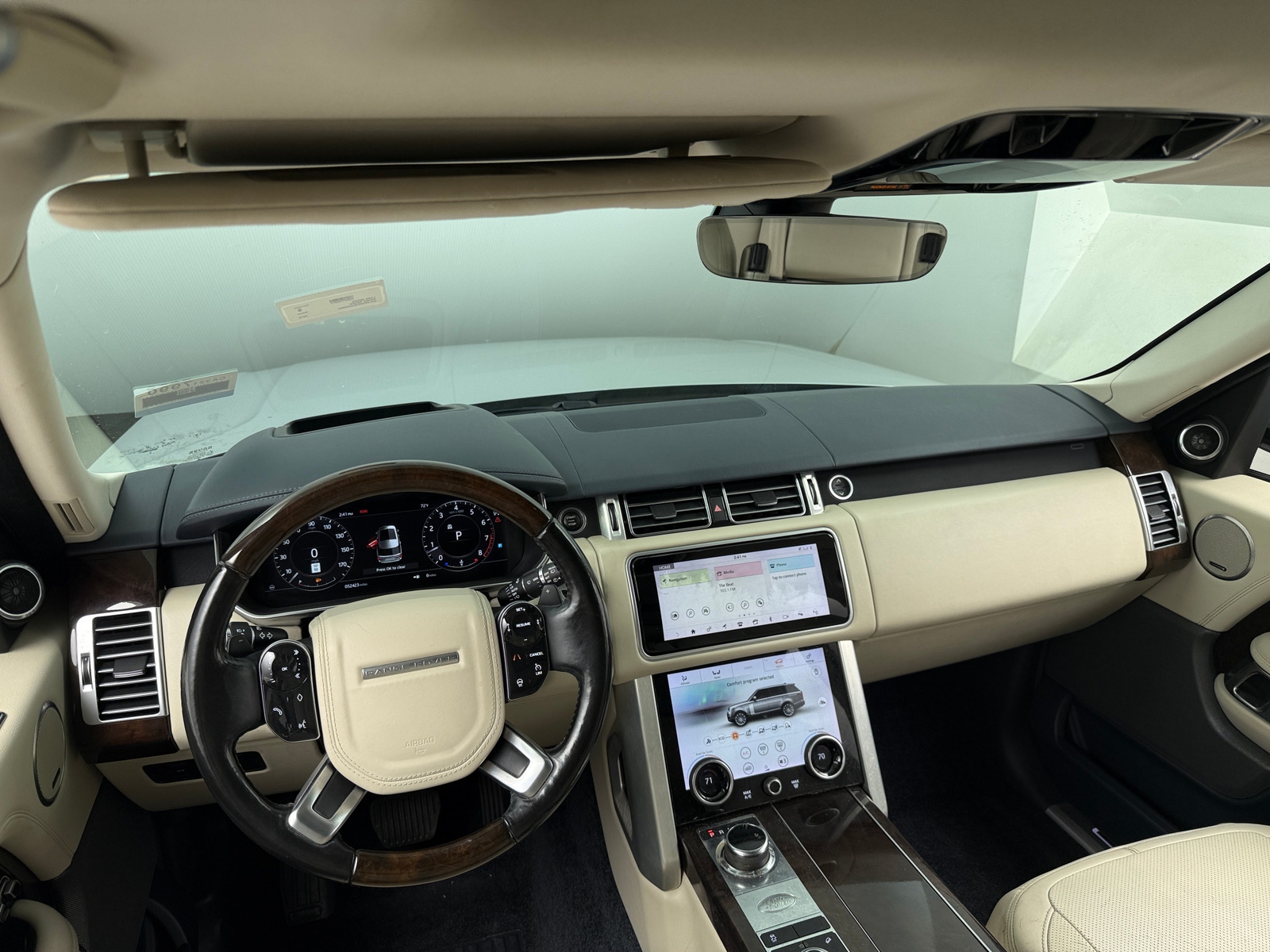 Thumbnail: 2019 Land Rover Range Rover - 2