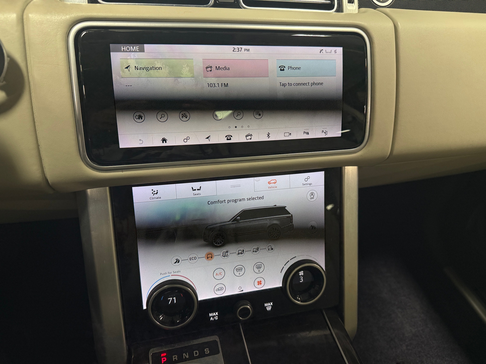 Thumbnail: 2019 Land Rover Range Rover - 3