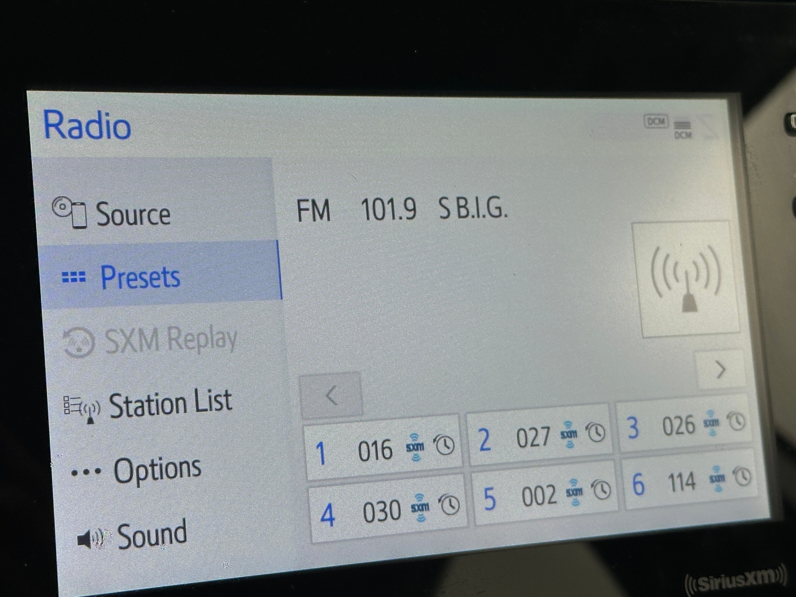 Thumbnail: 2022 Toyota Prius - 3