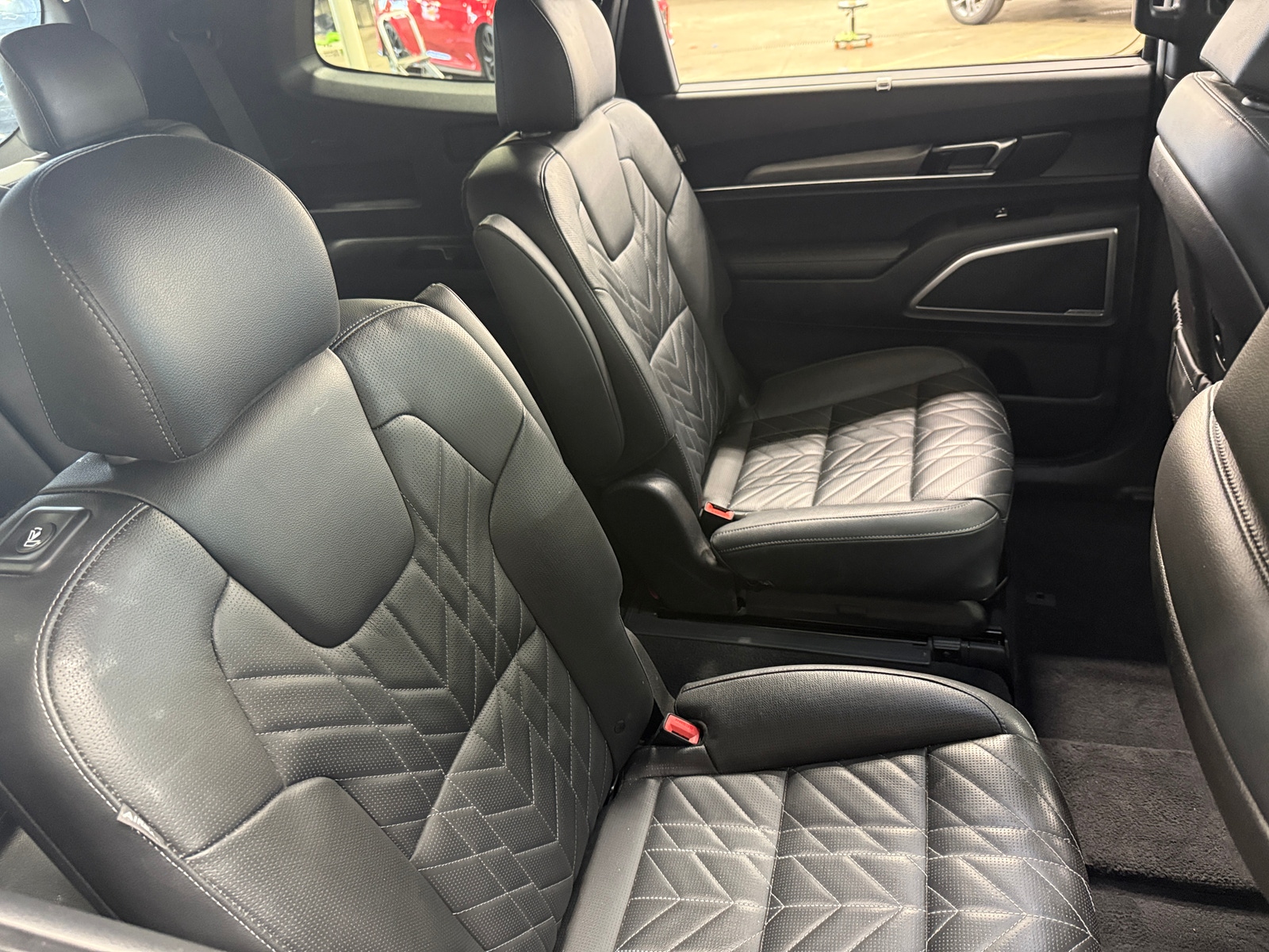 Thumbnail: 2023 Kia Telluride - 6