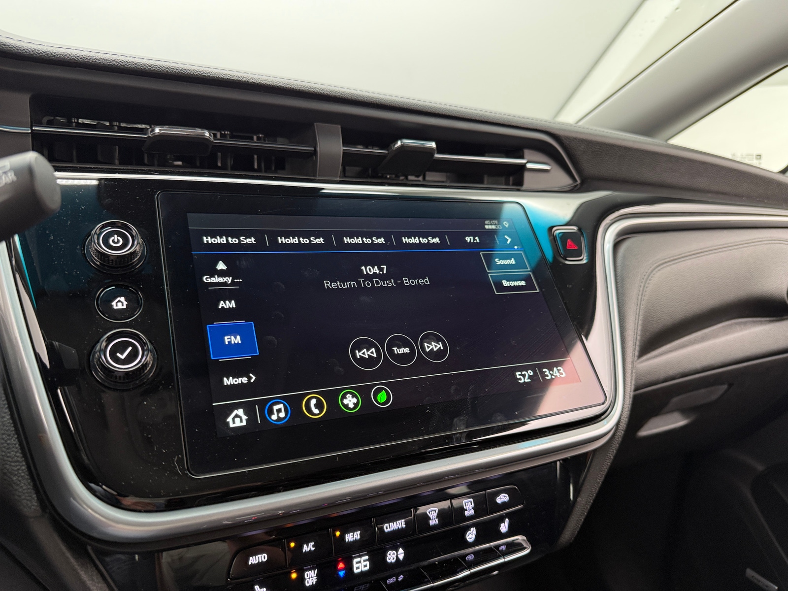 Thumbnail: 2023 Chevrolet Bolt EV - 3