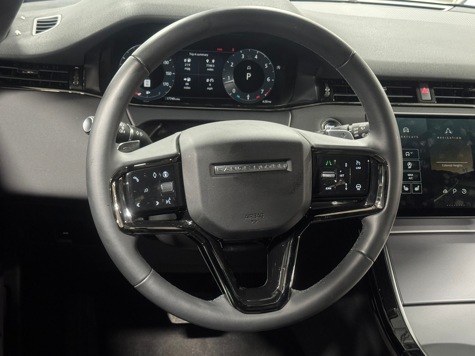 Thumbnail: 2024 Land Rover Range Rover Evoque - 4