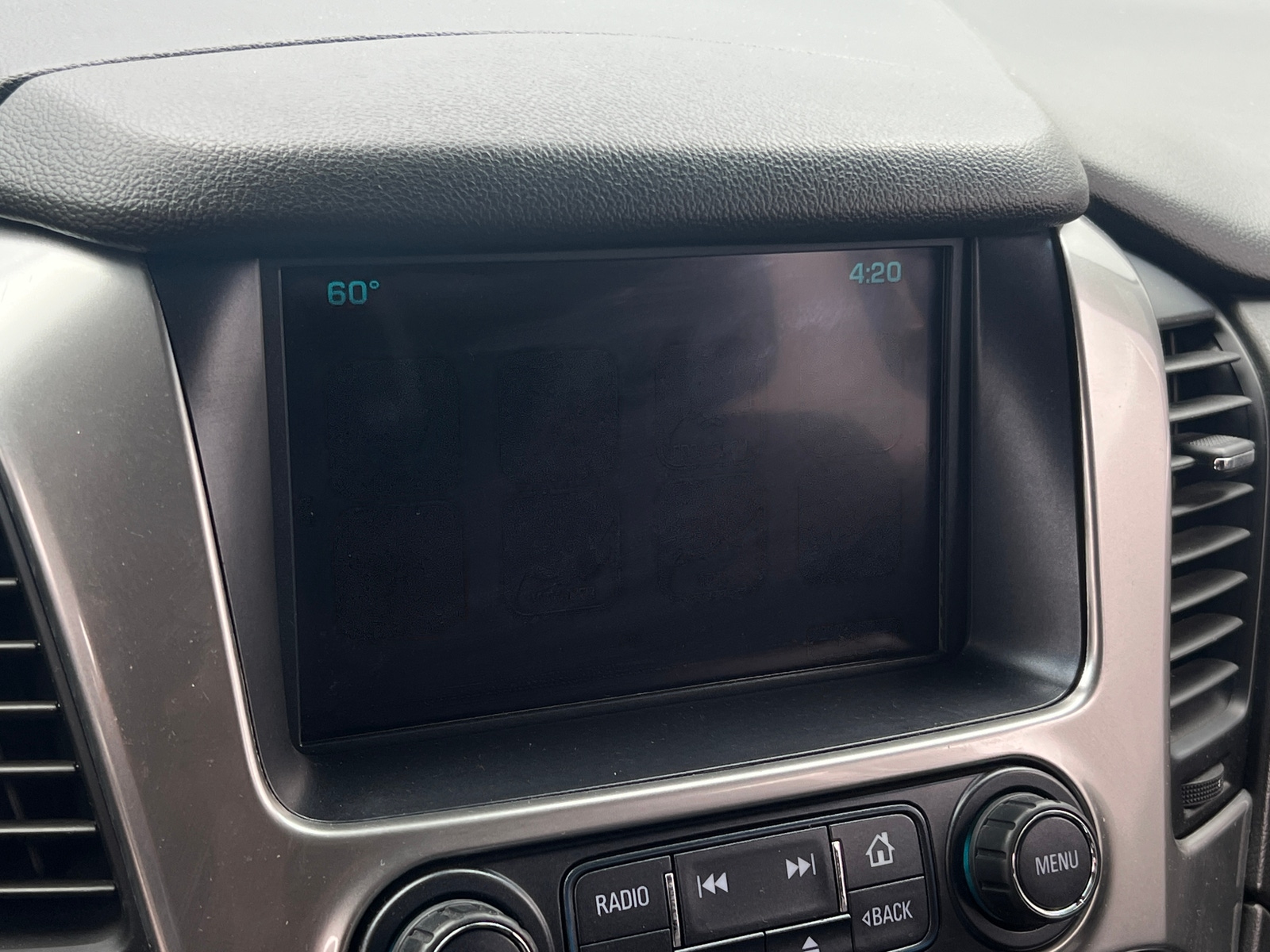 Thumbnail: 2019 Chevrolet Tahoe - 3