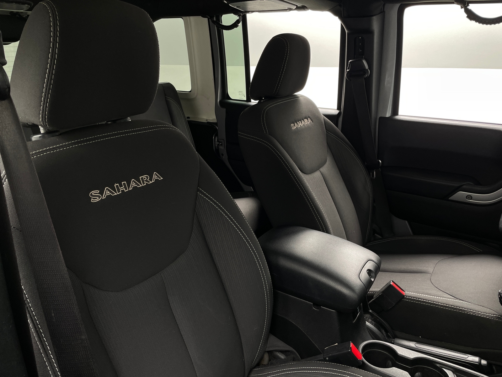 Thumbnail: 2017 Jeep Wrangler - 2