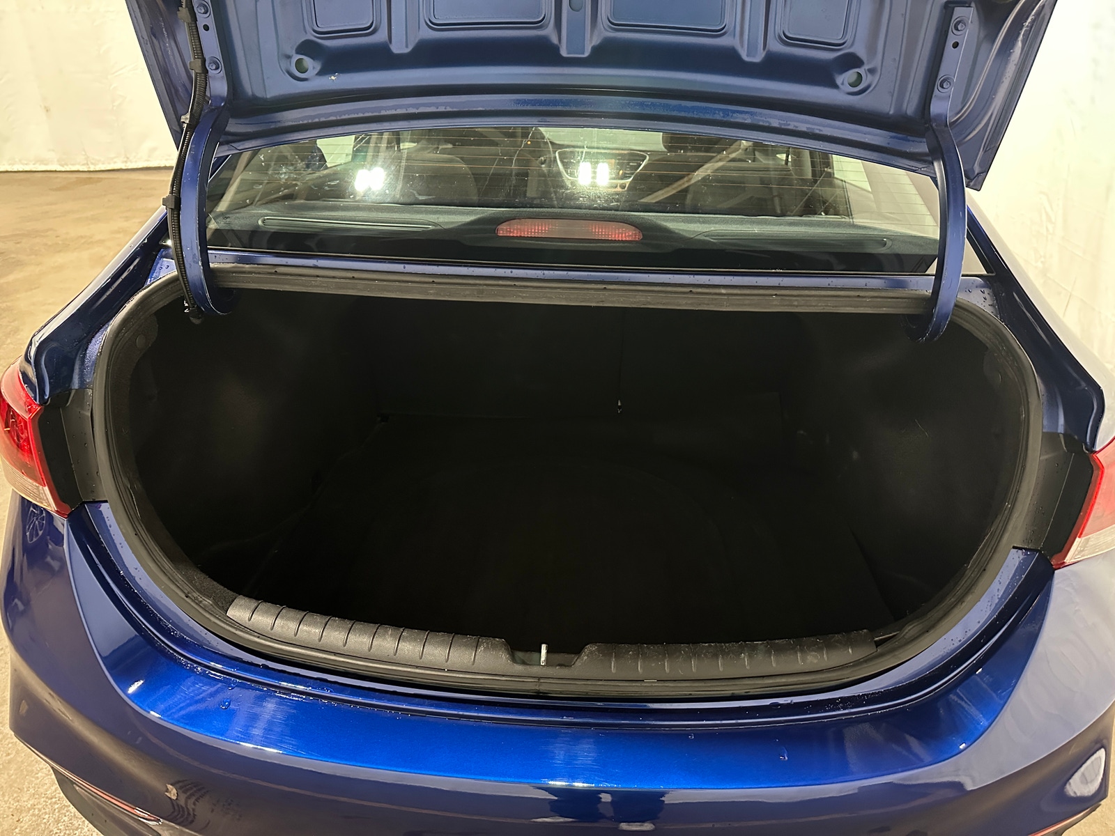 Thumbnail: 2021 Hyundai Accent - 7