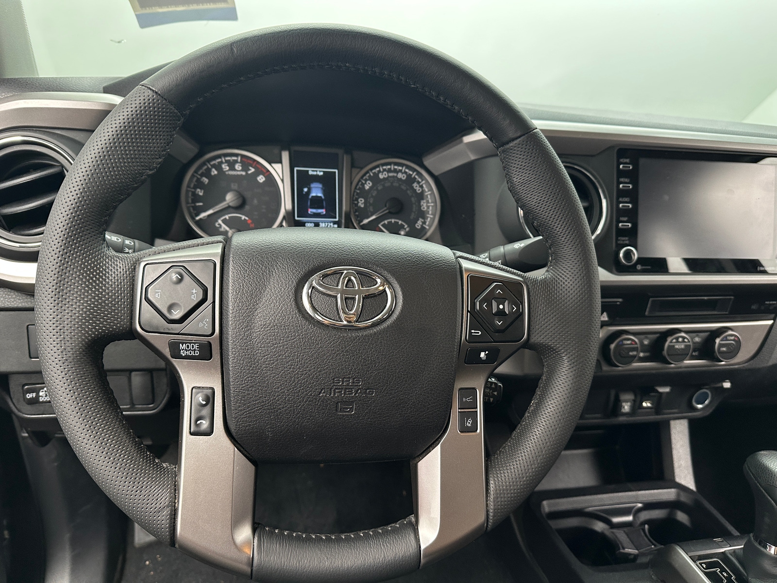 Thumbnail: 2022 Toyota Tacoma - 5