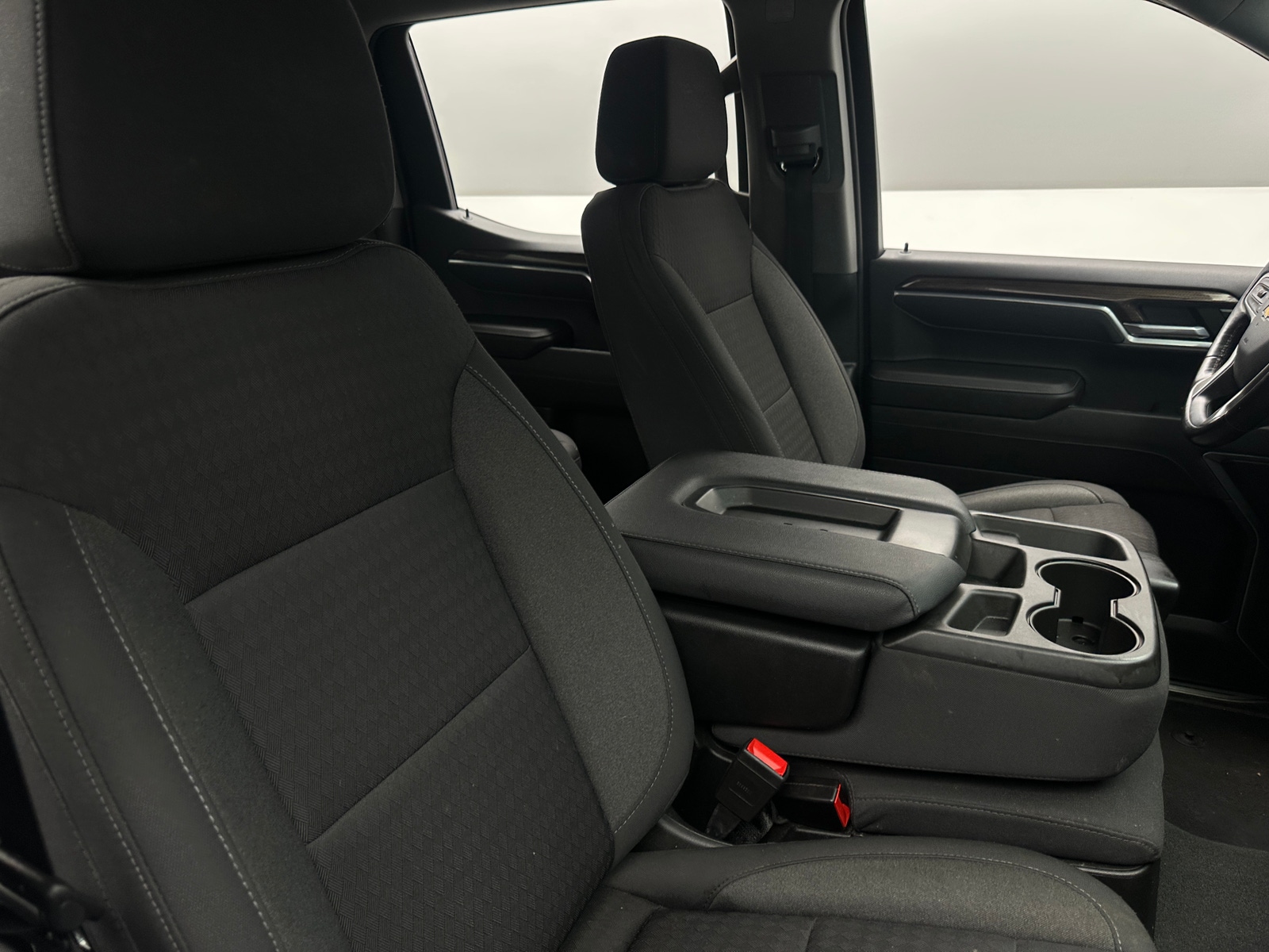 Thumbnail: 2022 Chevrolet Silverado 1500 - 2