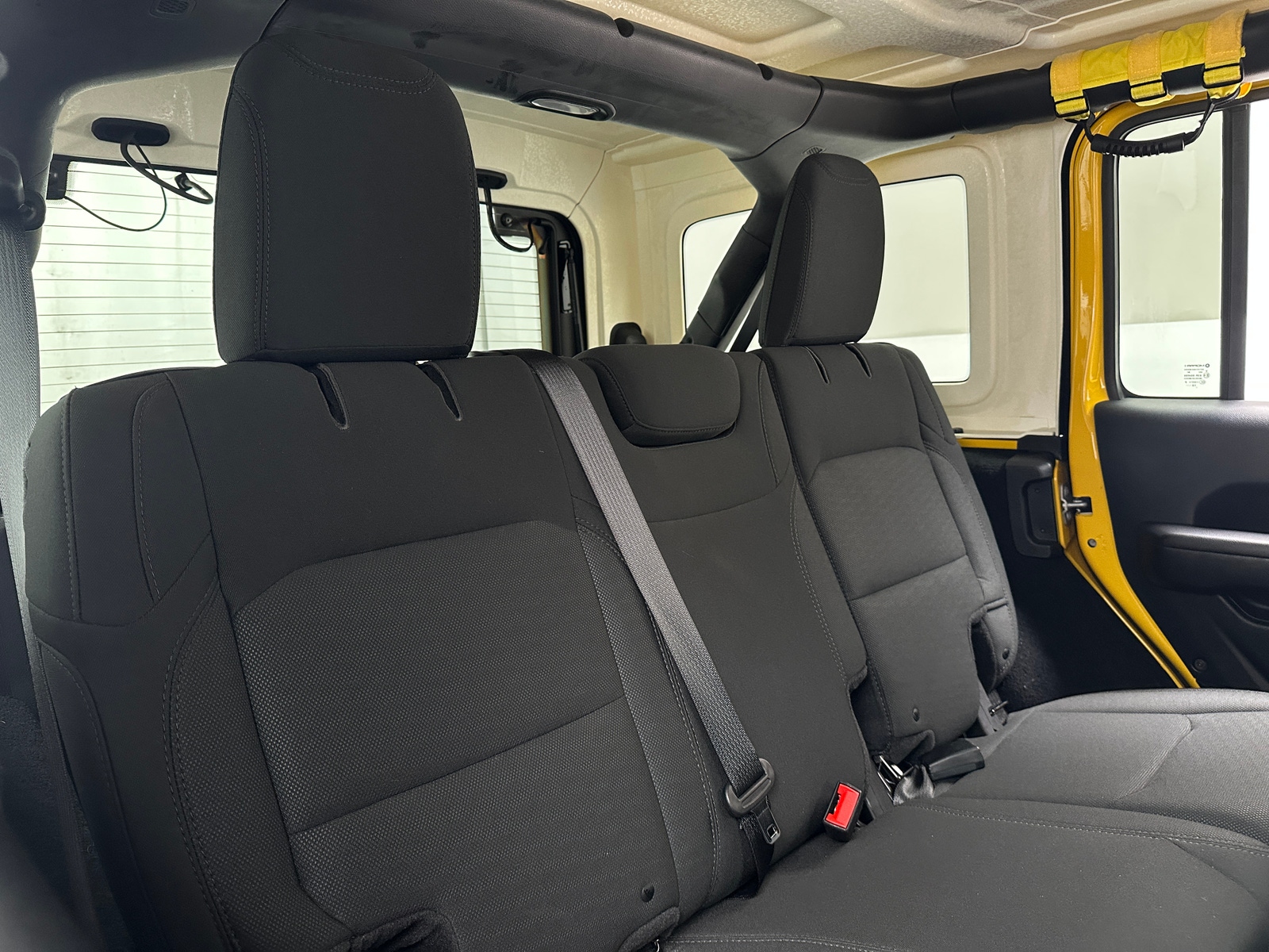 Thumbnail: 2019 Jeep Wrangler - 6