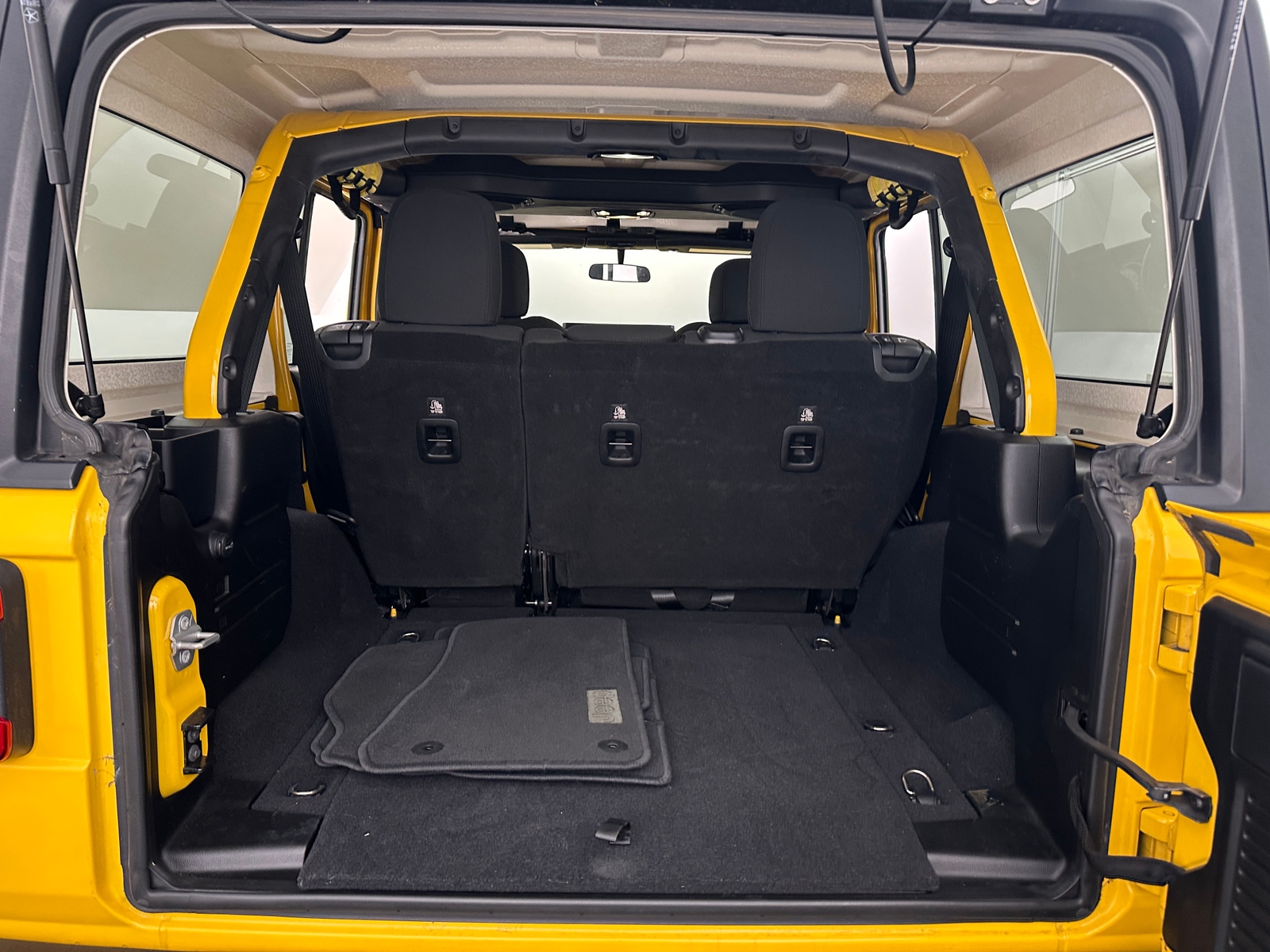 Thumbnail: 2019 Jeep Wrangler - 7