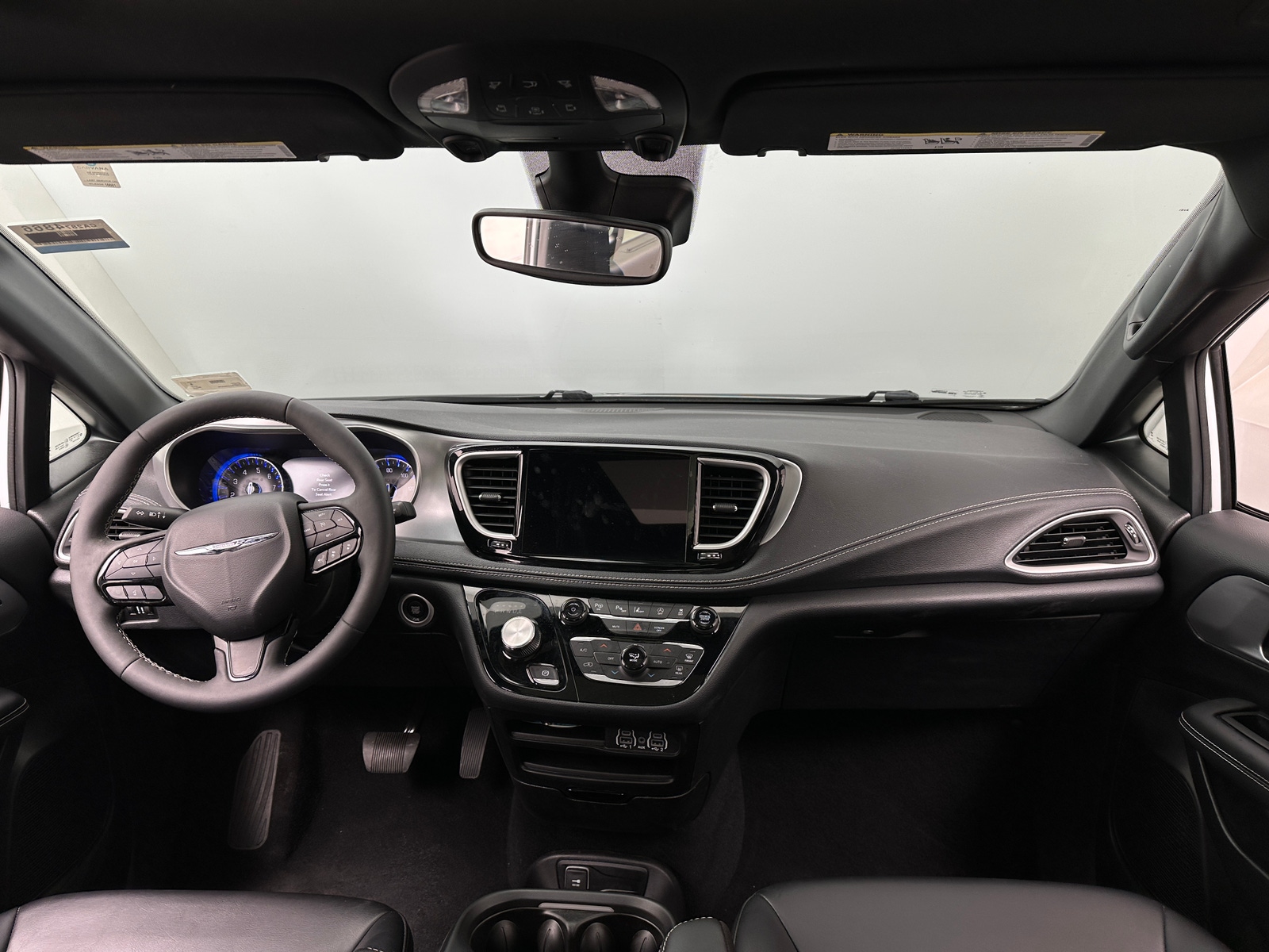 Thumbnail: 2023 Chrysler Pacifica - 2