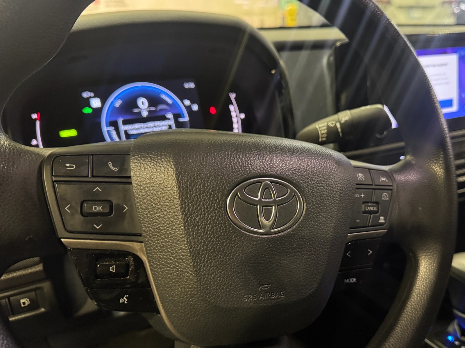 Thumbnail: 2025 Toyota Camry - 5