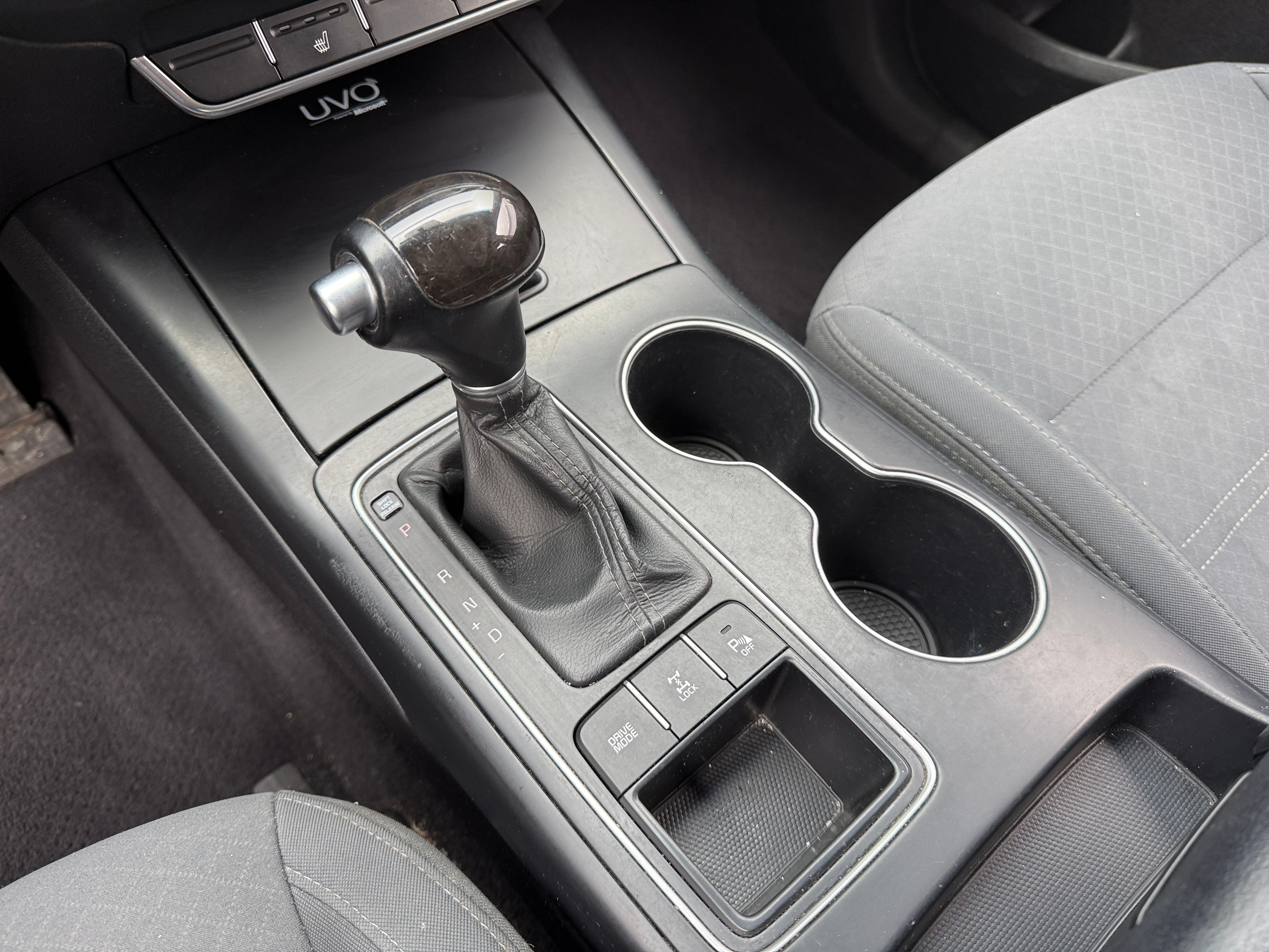 Used 2016 Kia Sorento LX with VIN 5XYPGDA38GG054578 for sale in Eagan, Minnesota