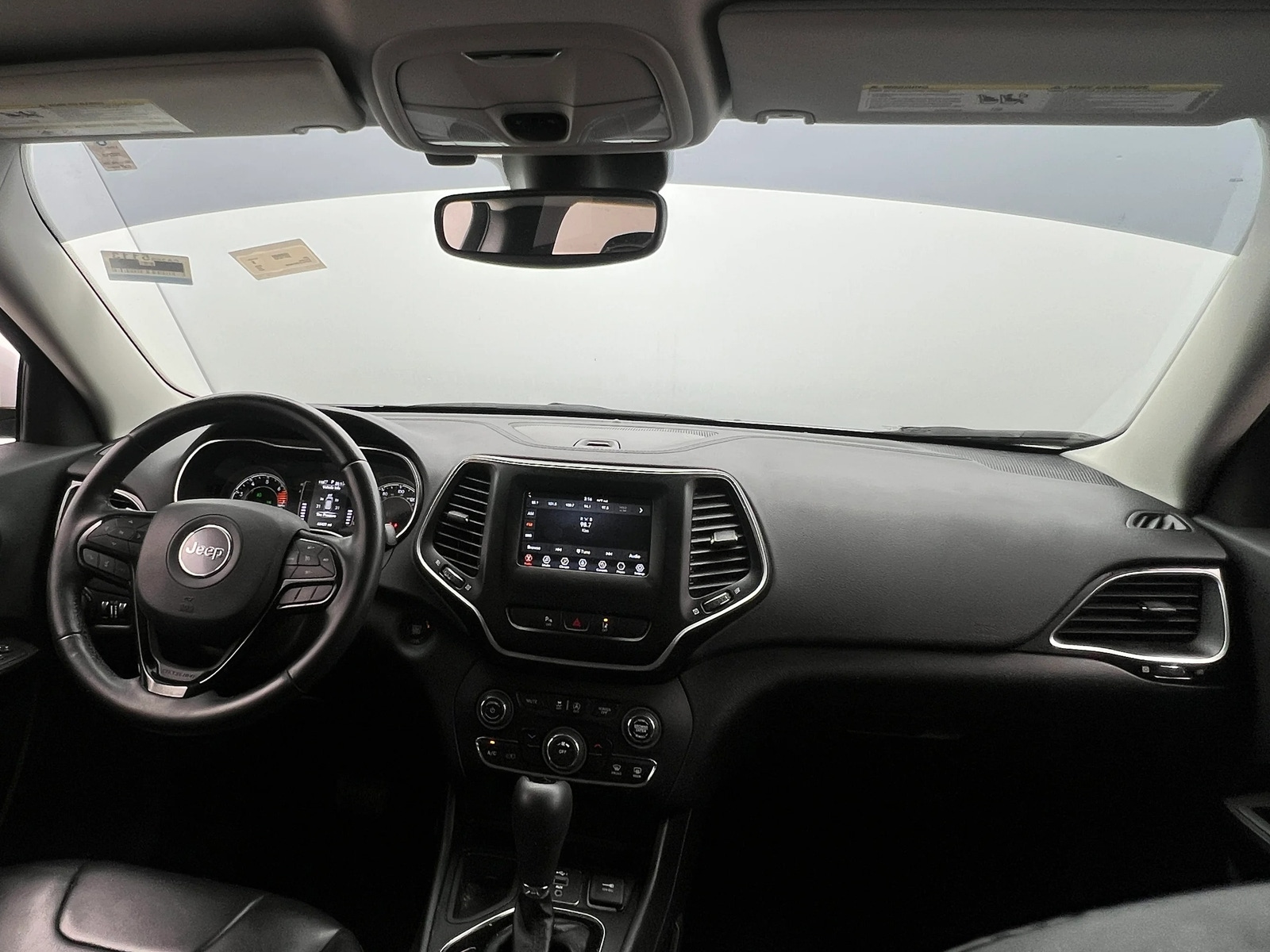 Thumbnail: 2021 Jeep Cherokee - 3