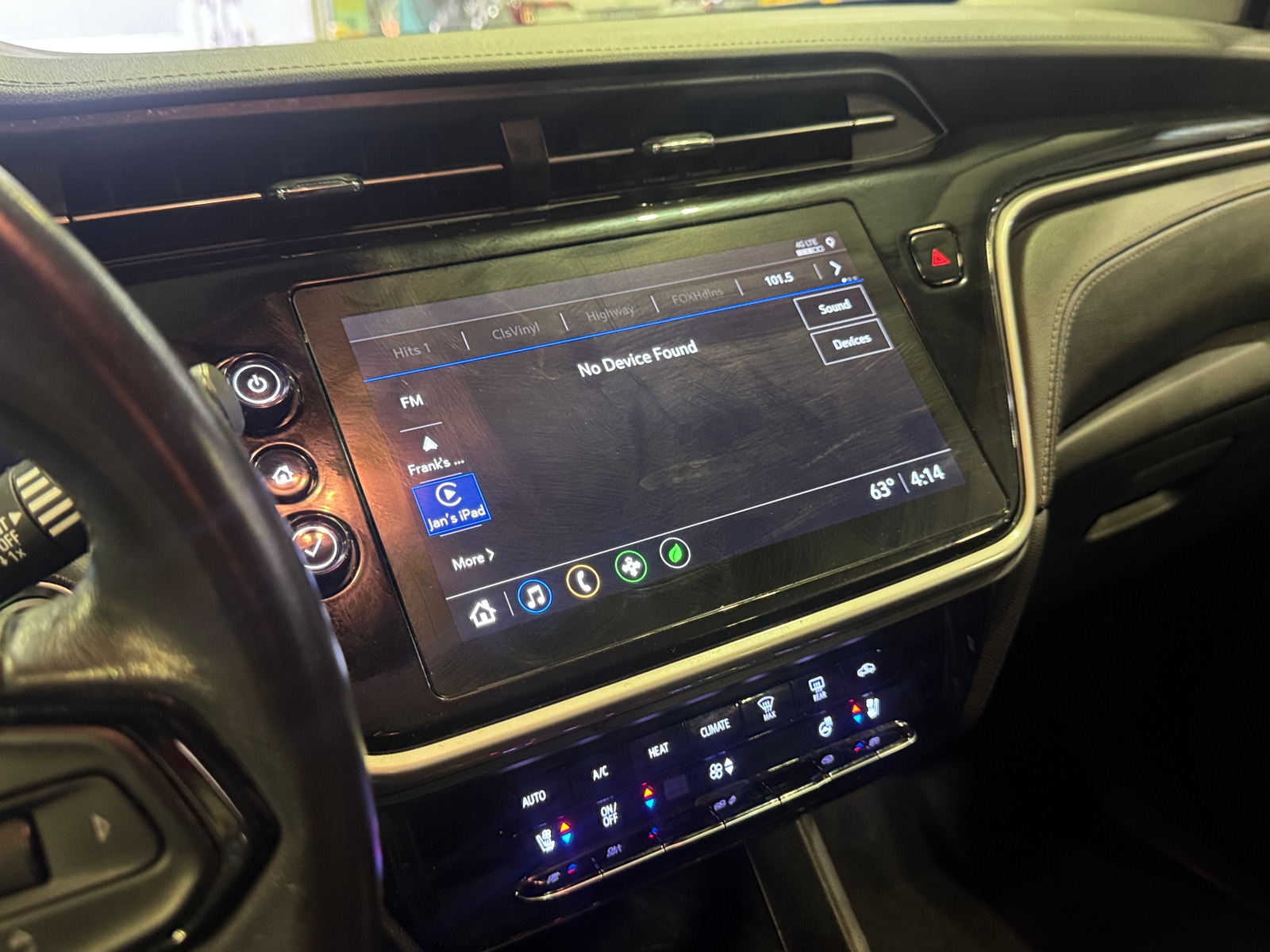 Thumbnail: 2022 Chevrolet Bolt EUV - 4