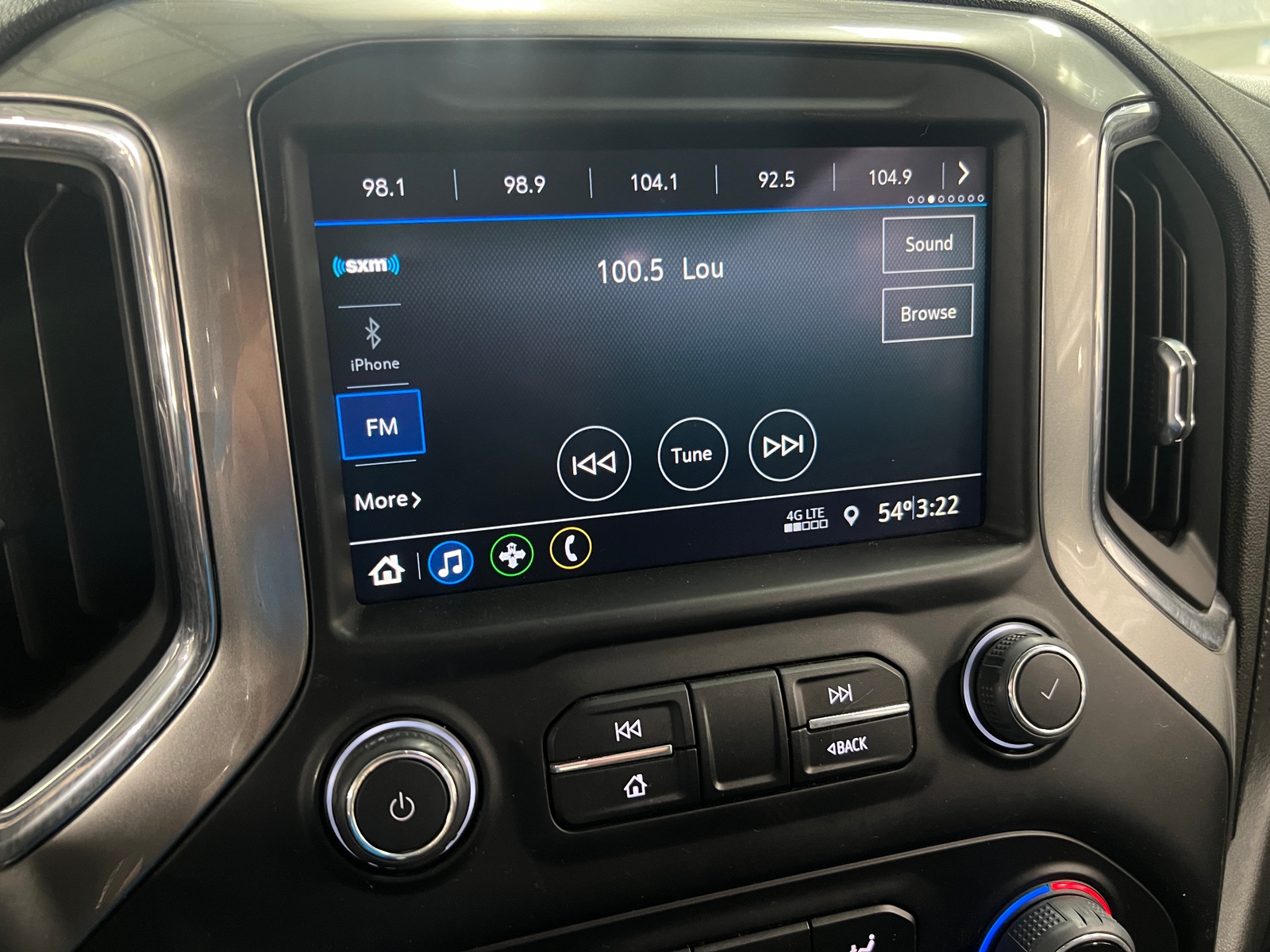 Thumbnail: 2022 Chevrolet Silverado 2500 - 4