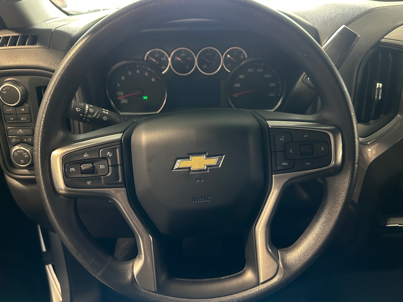 Thumbnail: 2022 Chevrolet Silverado 1500 - 5