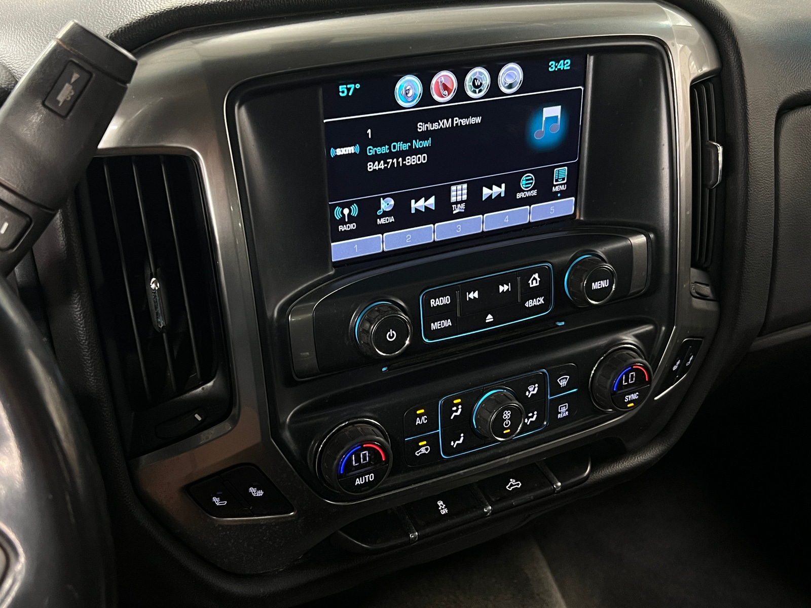 Thumbnail: 2018 Chevrolet Silverado 1500 - 4