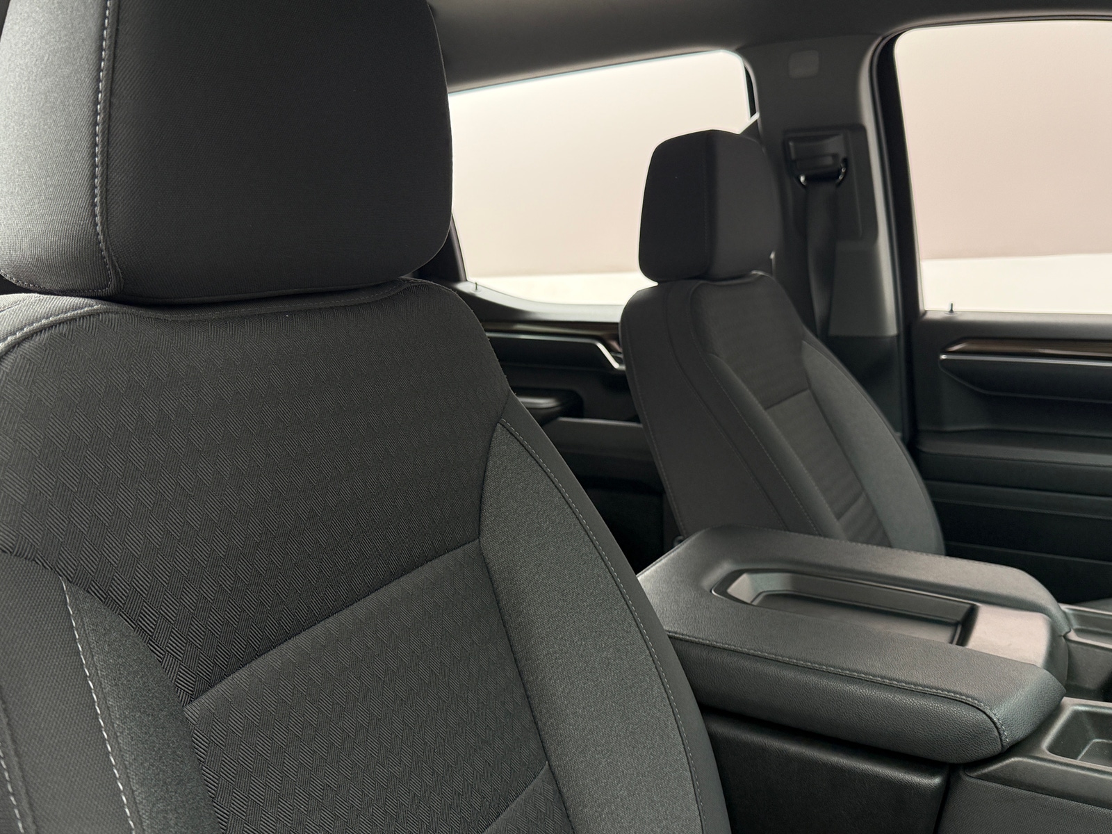 Thumbnail: 2022 Chevrolet Silverado 1500 - 2