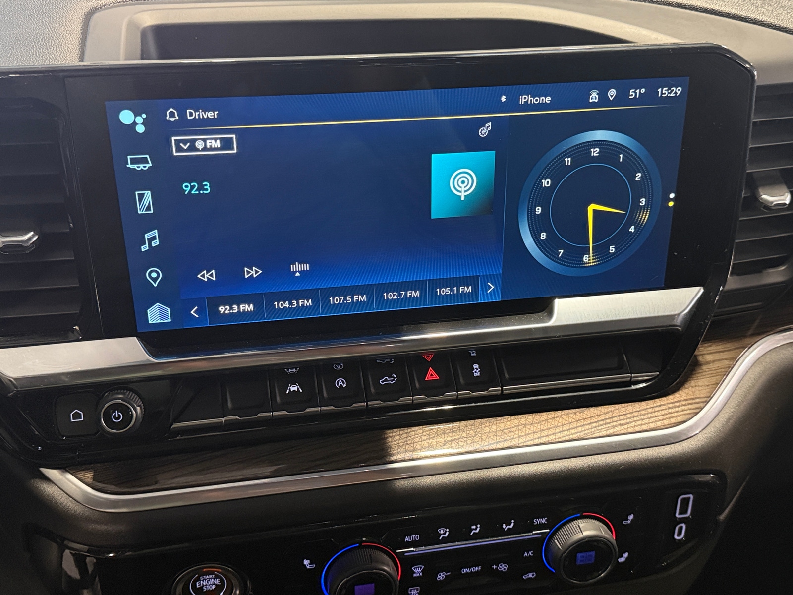 Thumbnail: 2022 Chevrolet Silverado 1500 - 4