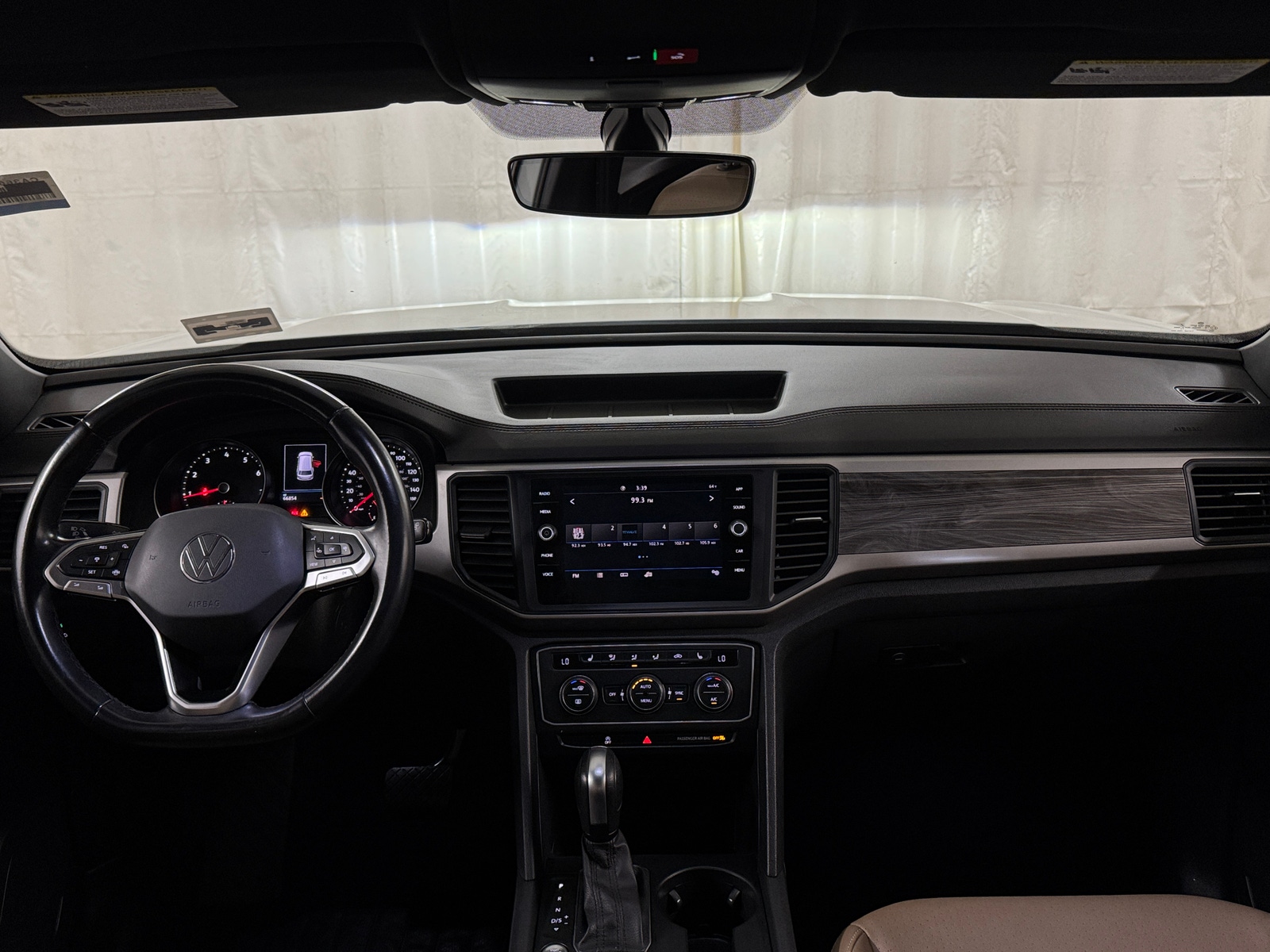 Thumbnail: 2020 Volkswagen Atlas - 2