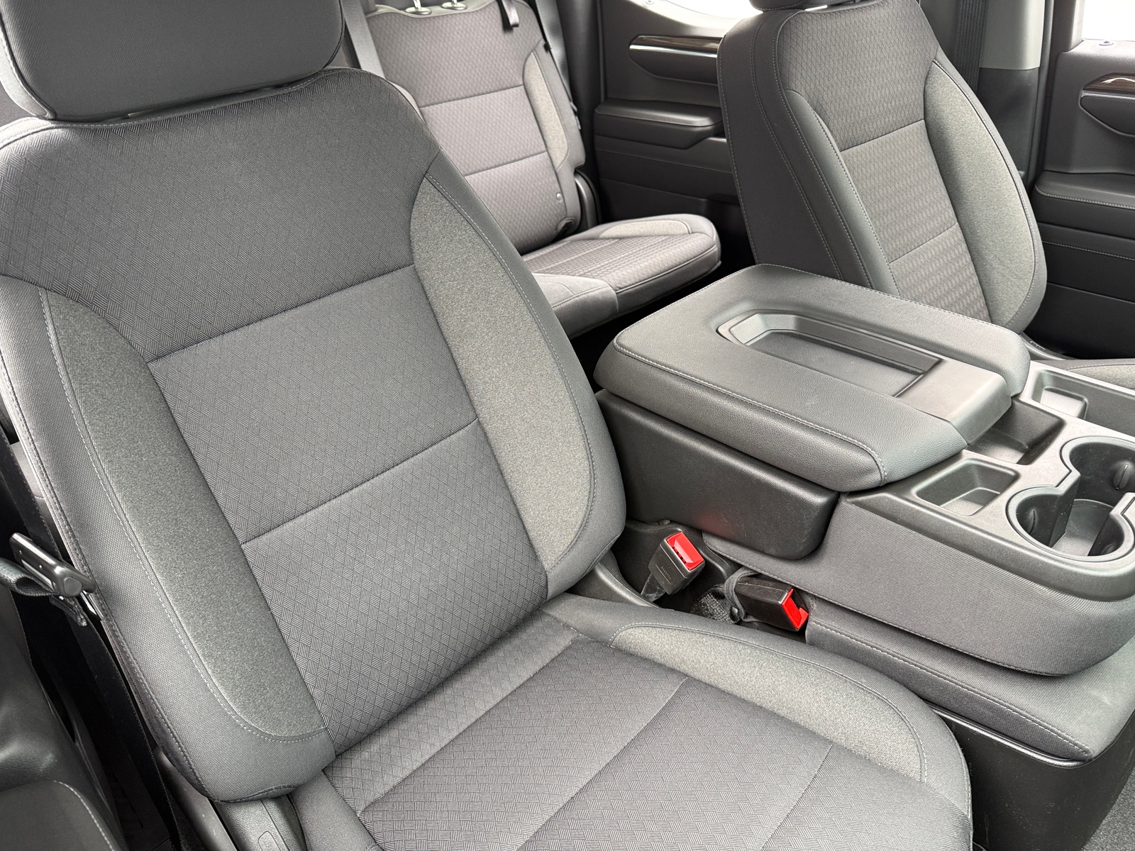 Thumbnail: 2022 Chevrolet Silverado 1500 - 2