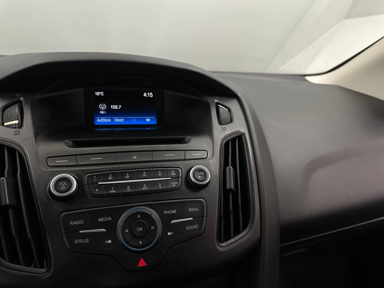 Thumbnail: 2017 Ford Focus - 4