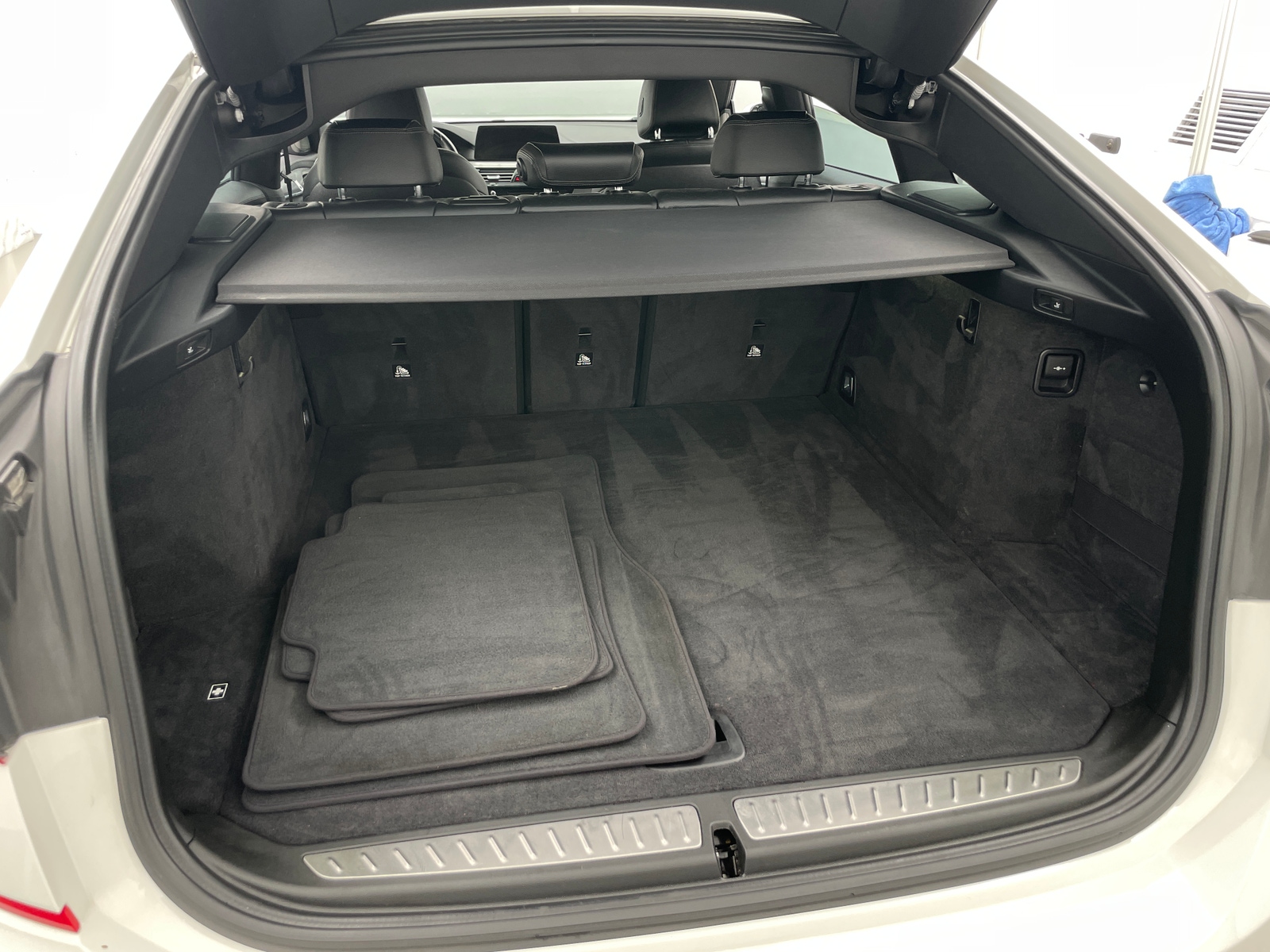 Thumbnail: 2019 BMW 6 Series - 6