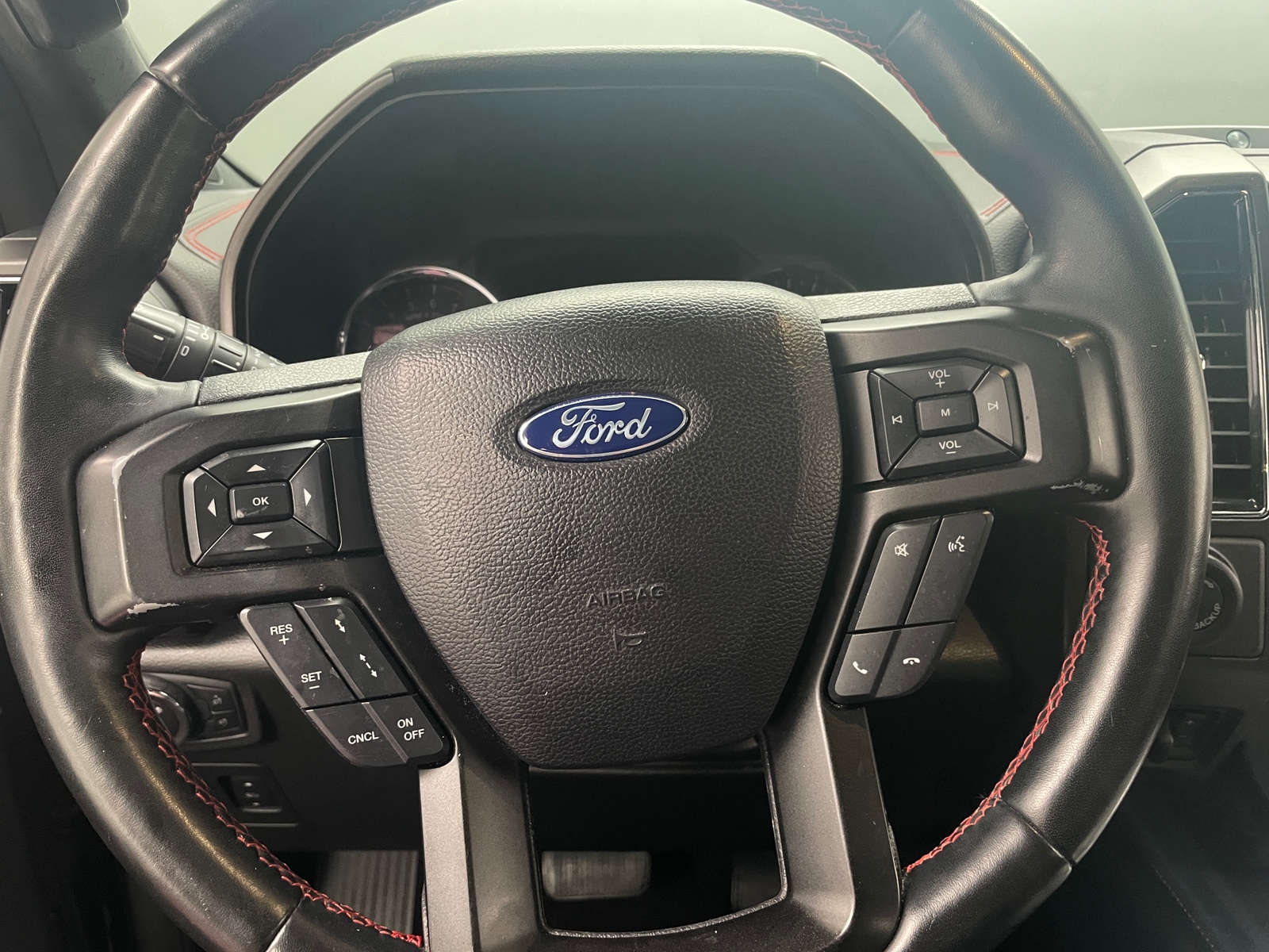 Thumbnail: 2019 Ford Expedition - 4