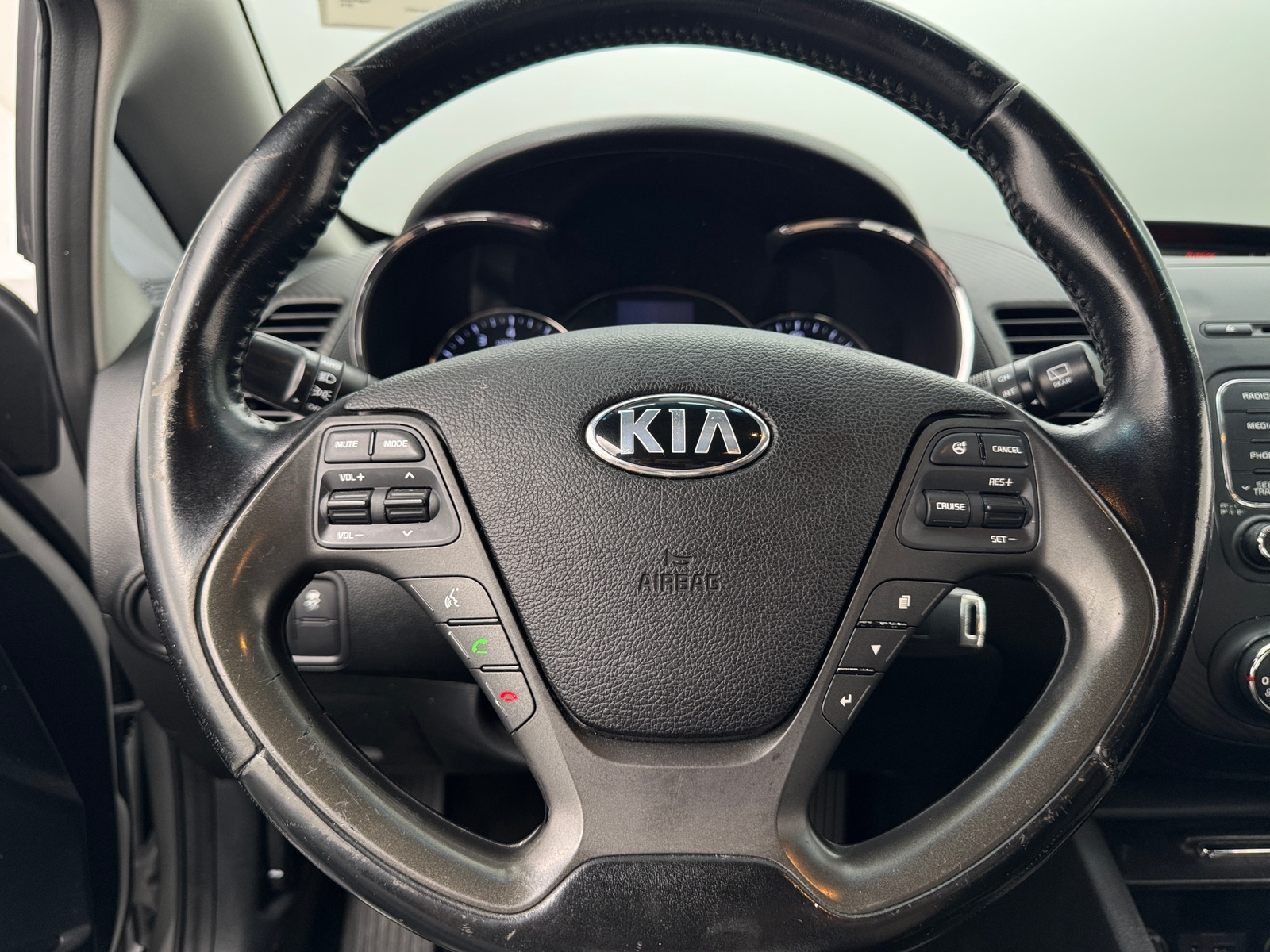 Thumbnail: 2015 Kia Forte - 5