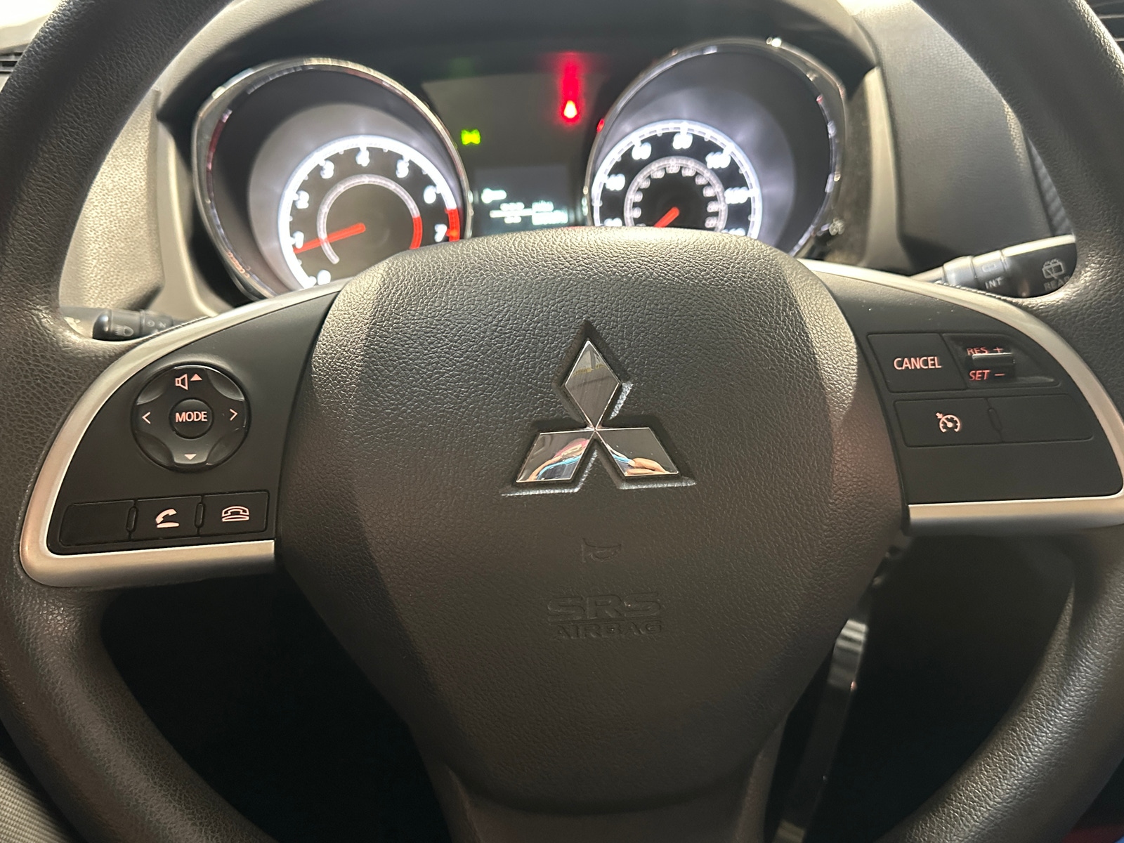 Thumbnail: 2019 Mitsubishi Outlander Sport - 5