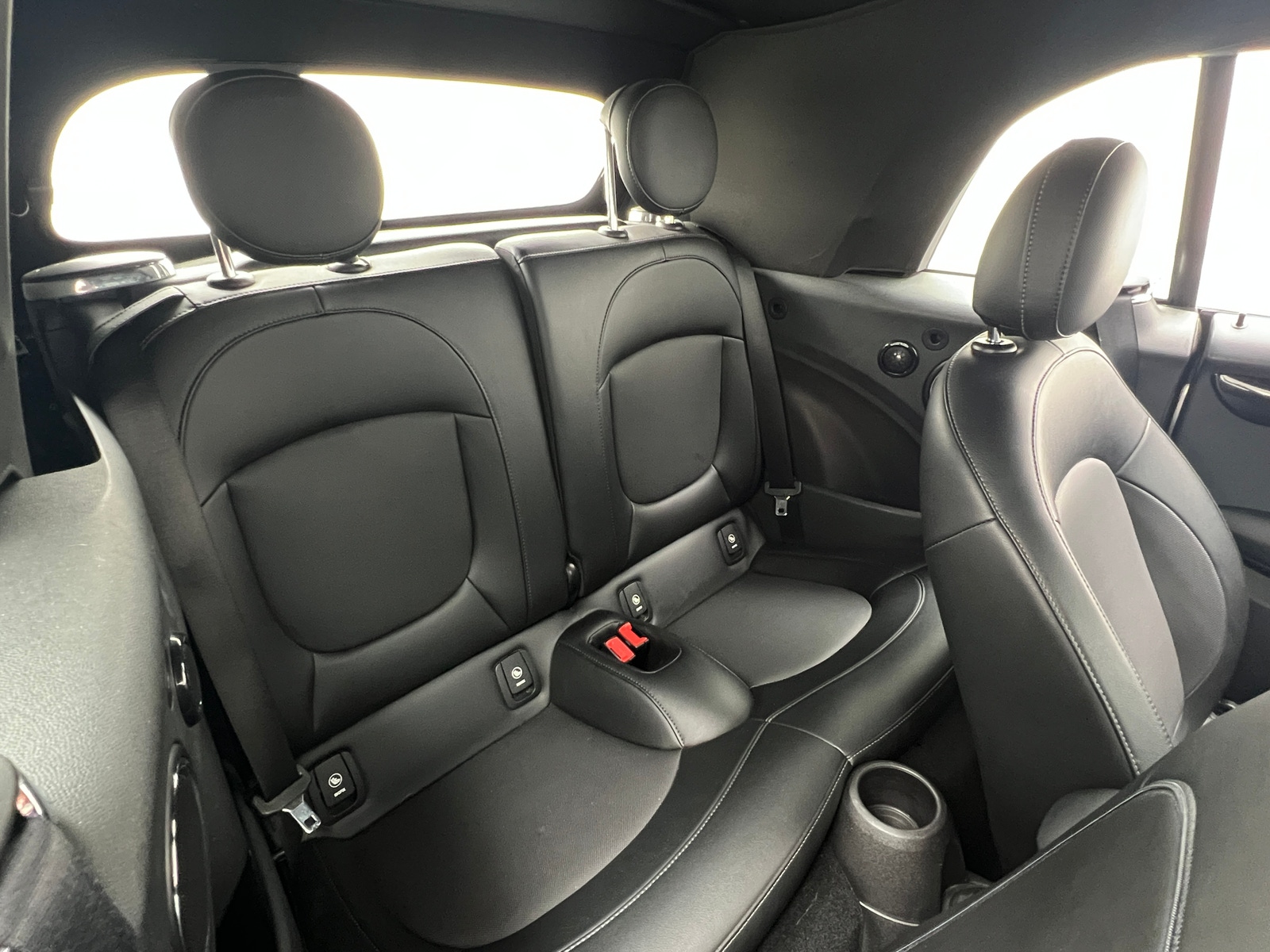 Thumbnail: 2017 MINI Cooper Convertible - 5