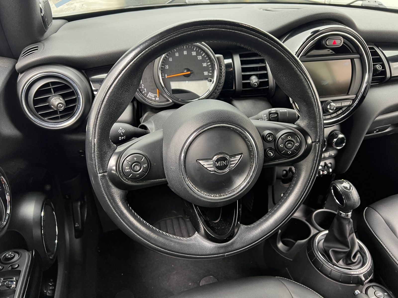 Thumbnail: 2017 MINI Cooper Convertible - 4
