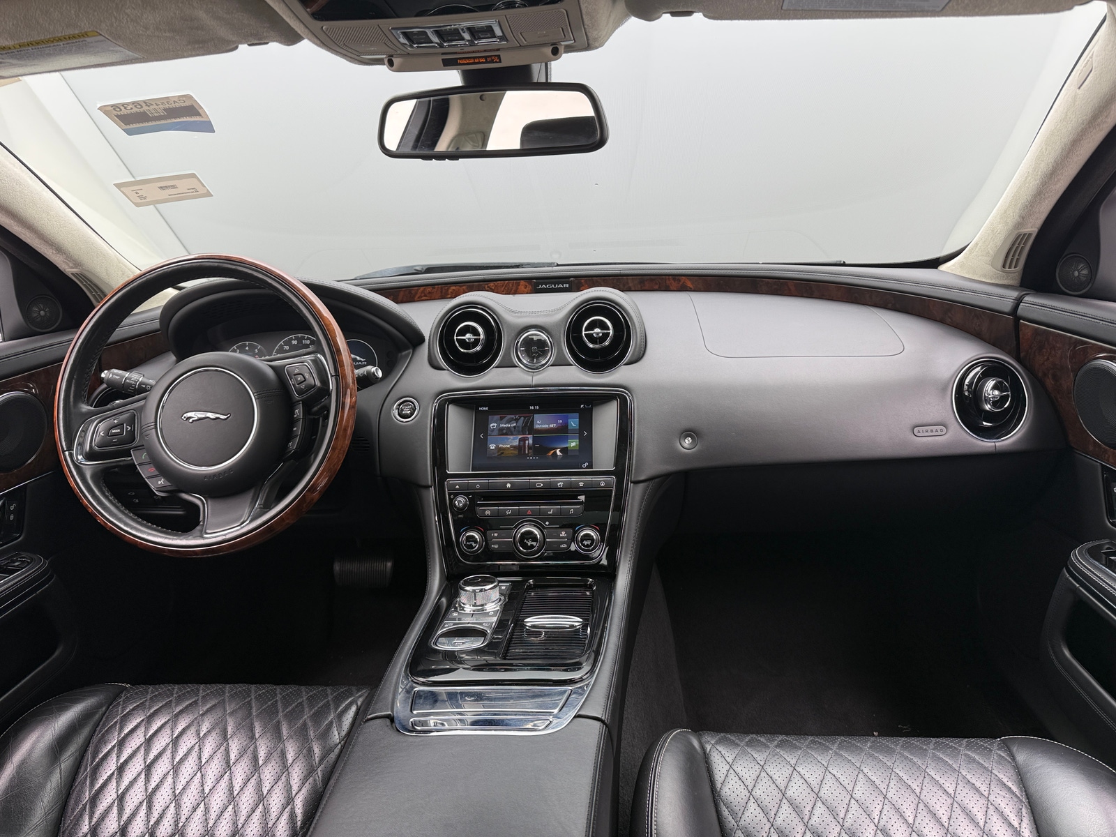 Thumbnail: 2016 Jaguar XJ - 2
