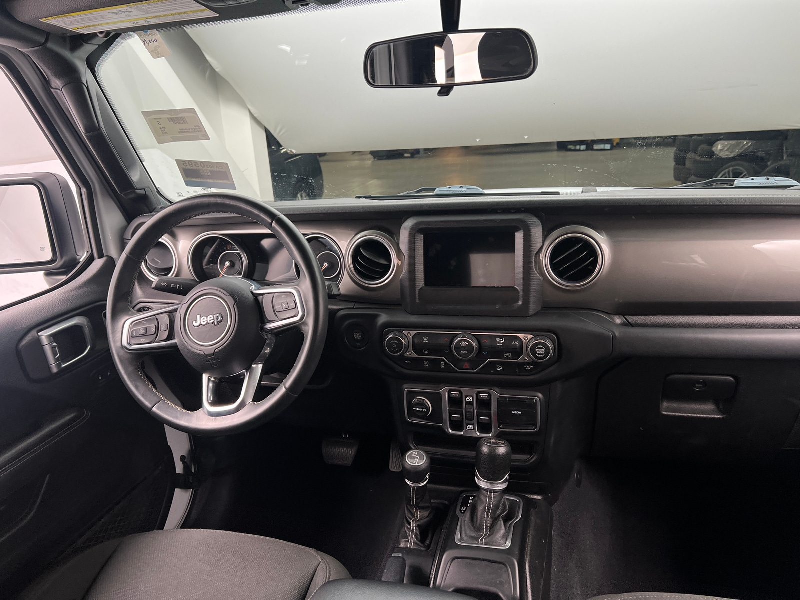 Thumbnail: 2018 Jeep Wrangler - 3